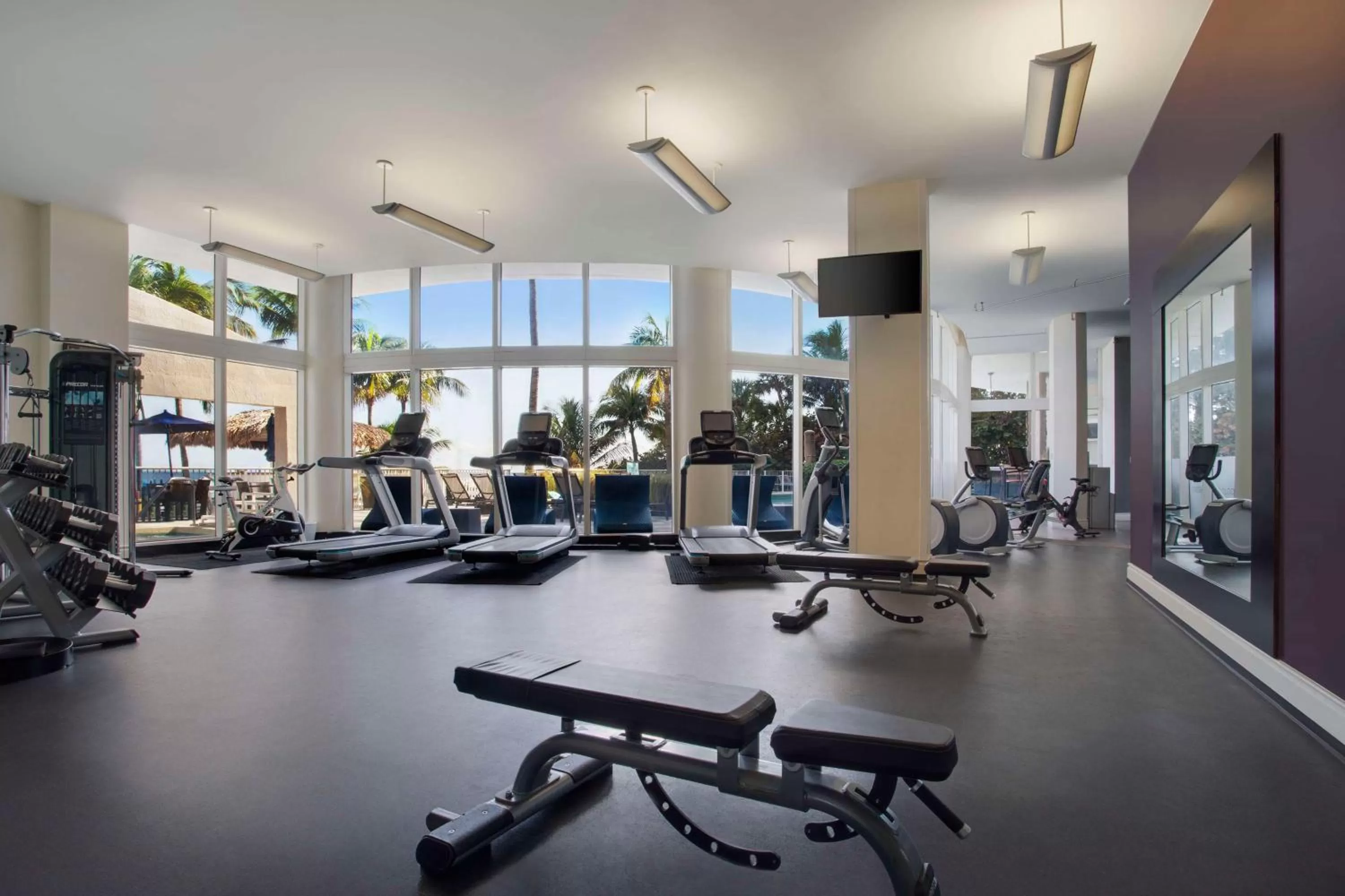 Fitness centre/facilities in DoubleTree by Hilton Ocean Point Resort - North Miami Beach