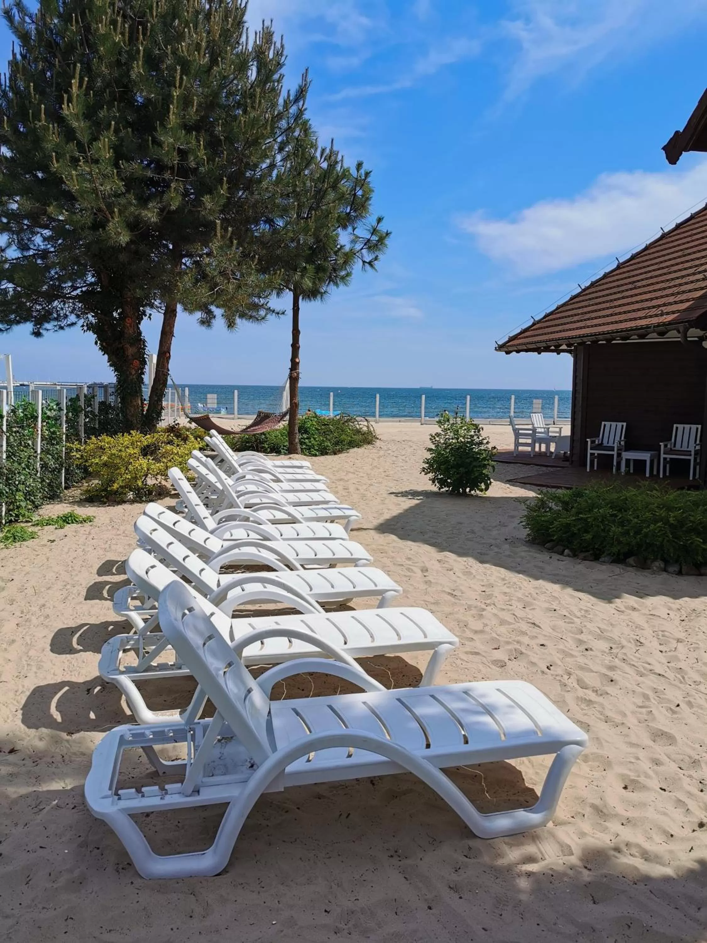 Beach in Hotel Zhong Hua