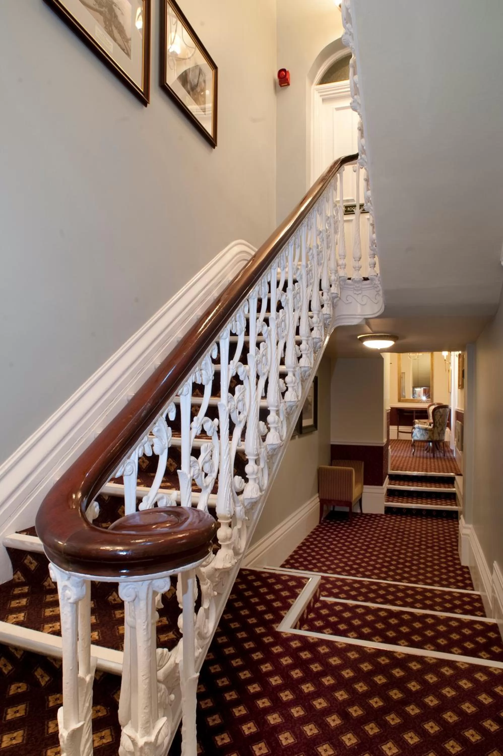 Cabot Court Hotel Wetherspoon