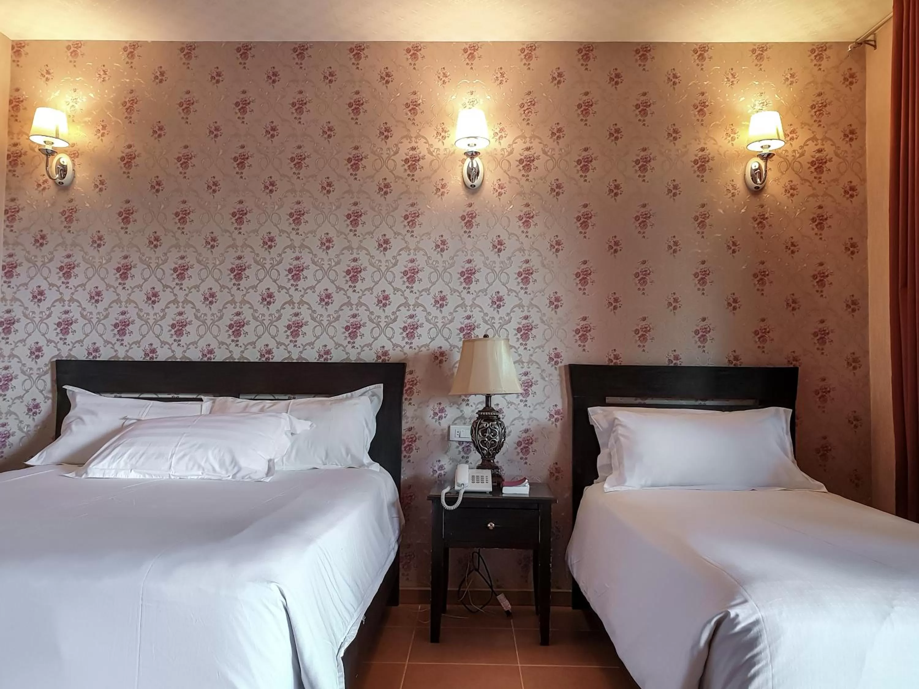 Photo of the whole room, Bed in Hanan Hotel Tagaytay - Formerly Tagaytay Wingate Manor