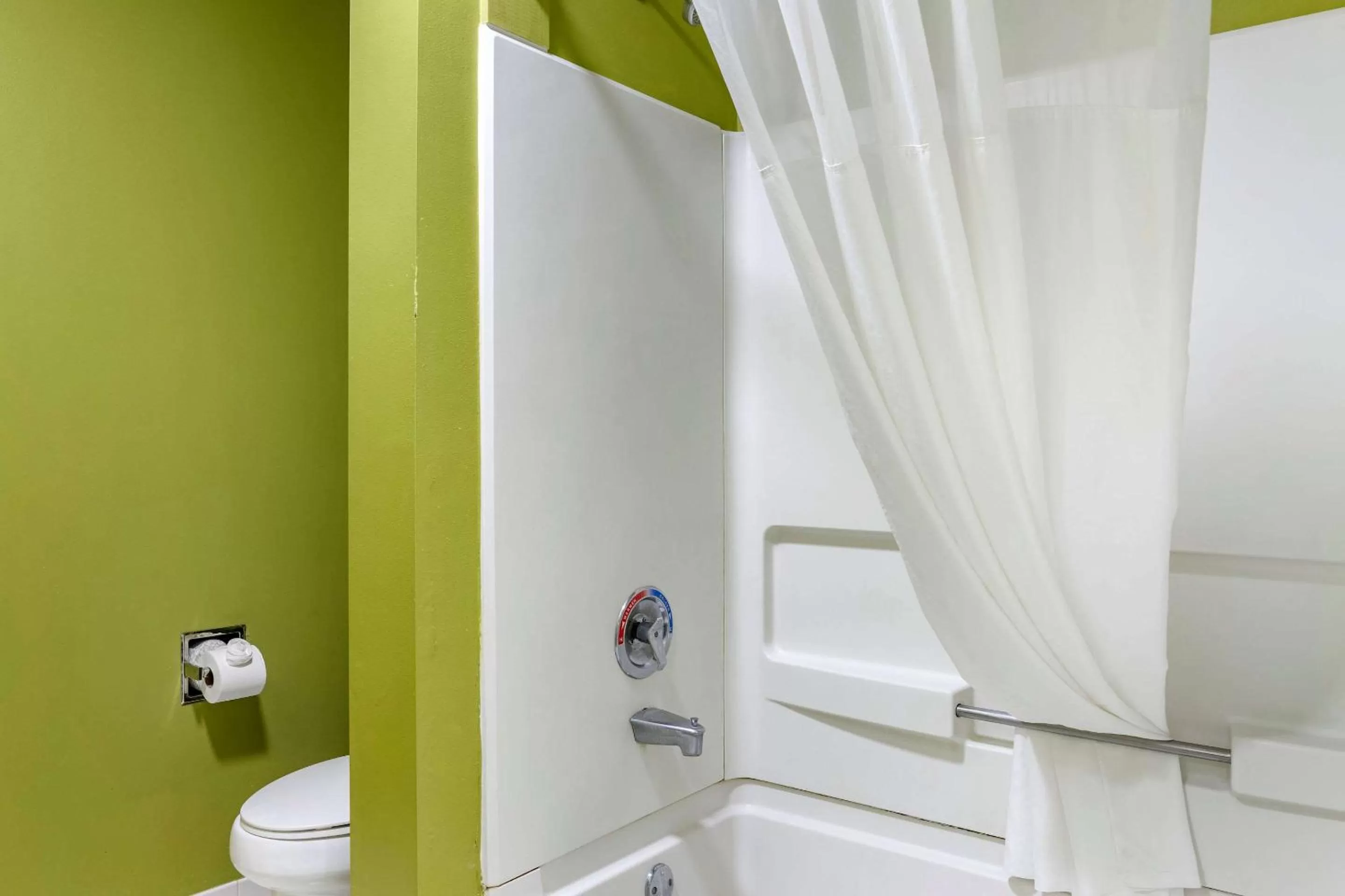 Bathroom in Quality Inn Brunswick