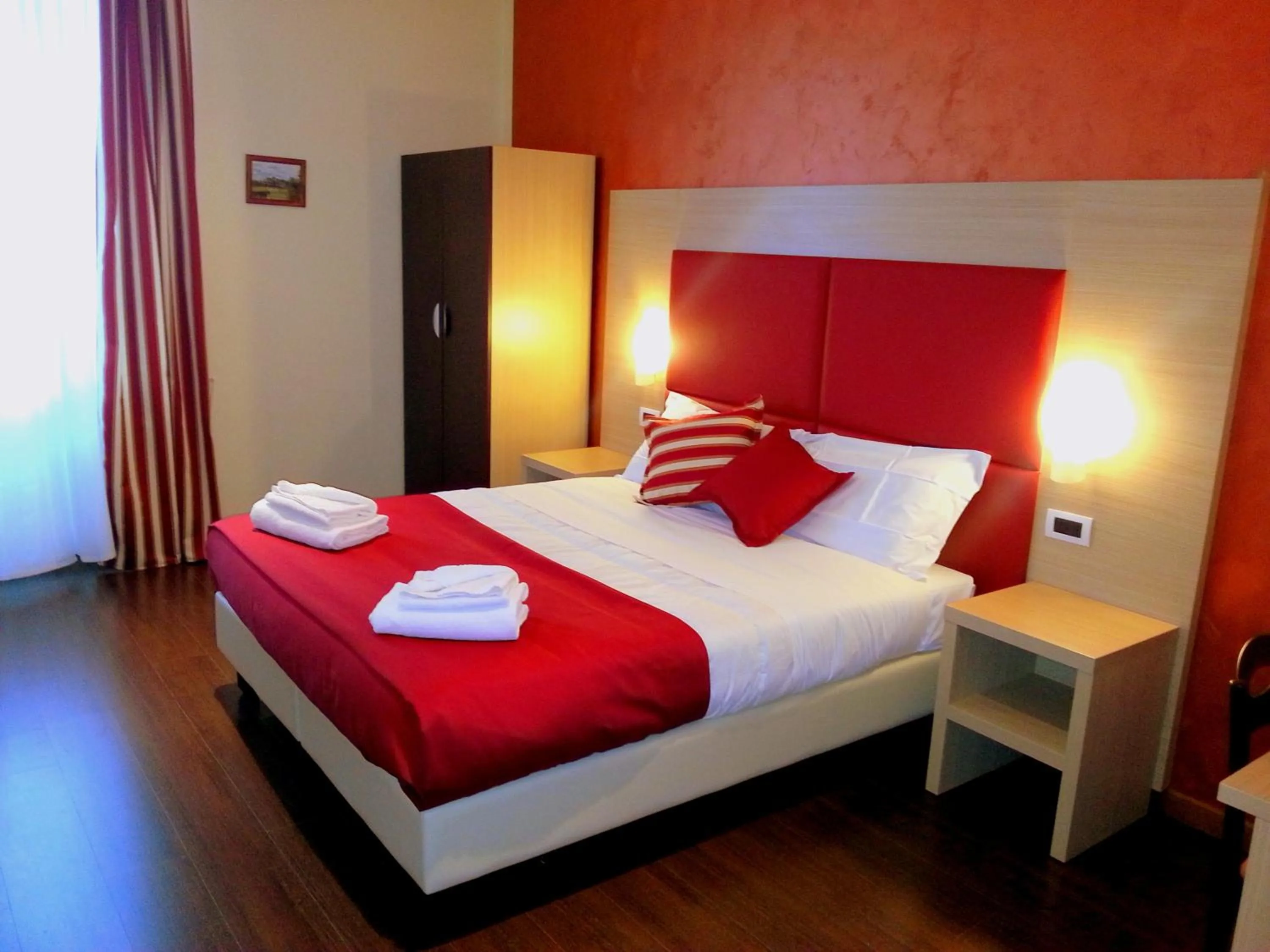 Photo of the whole room, Bed in B&B Marbò Florence