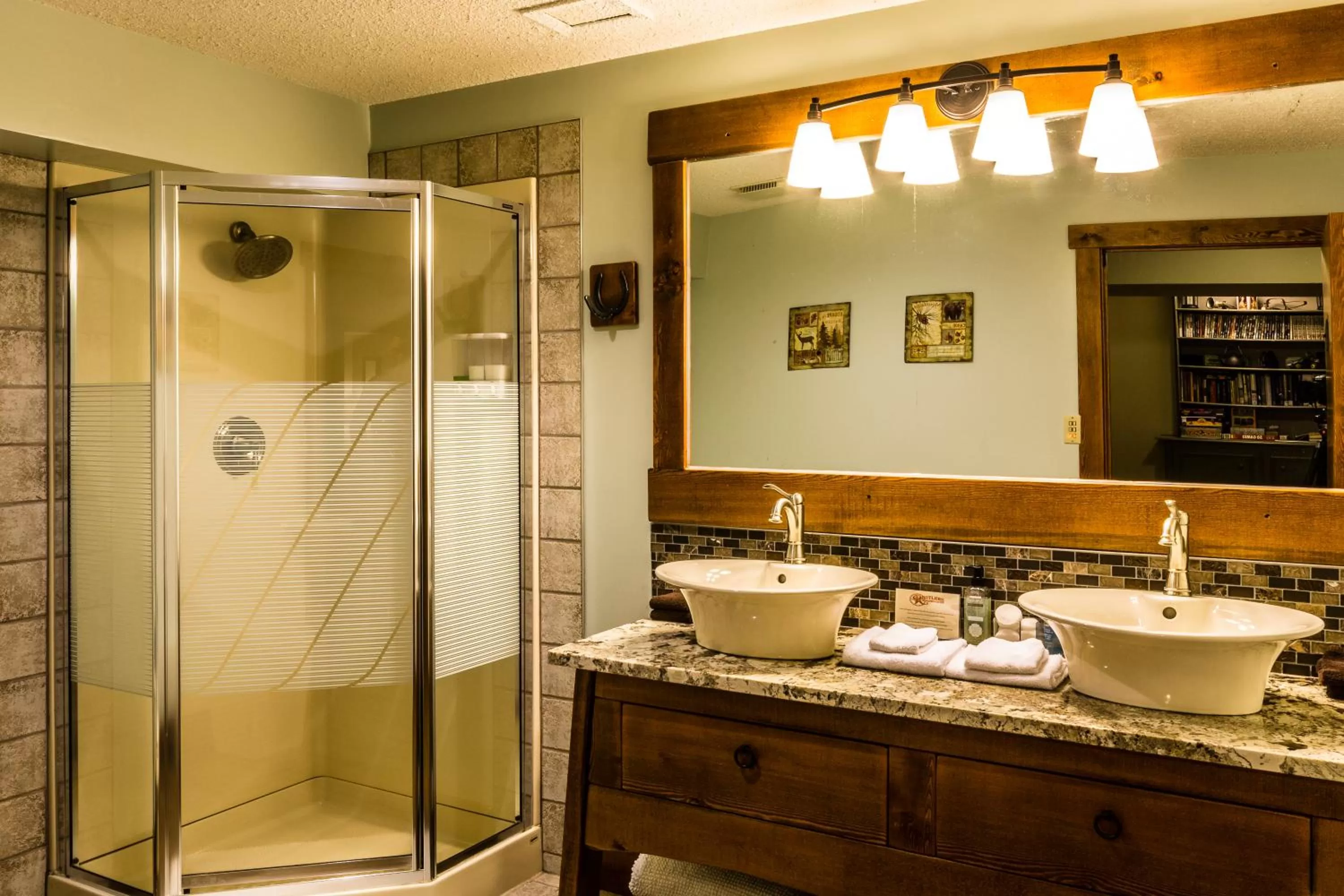 Bathroom in Rustlers Lodge