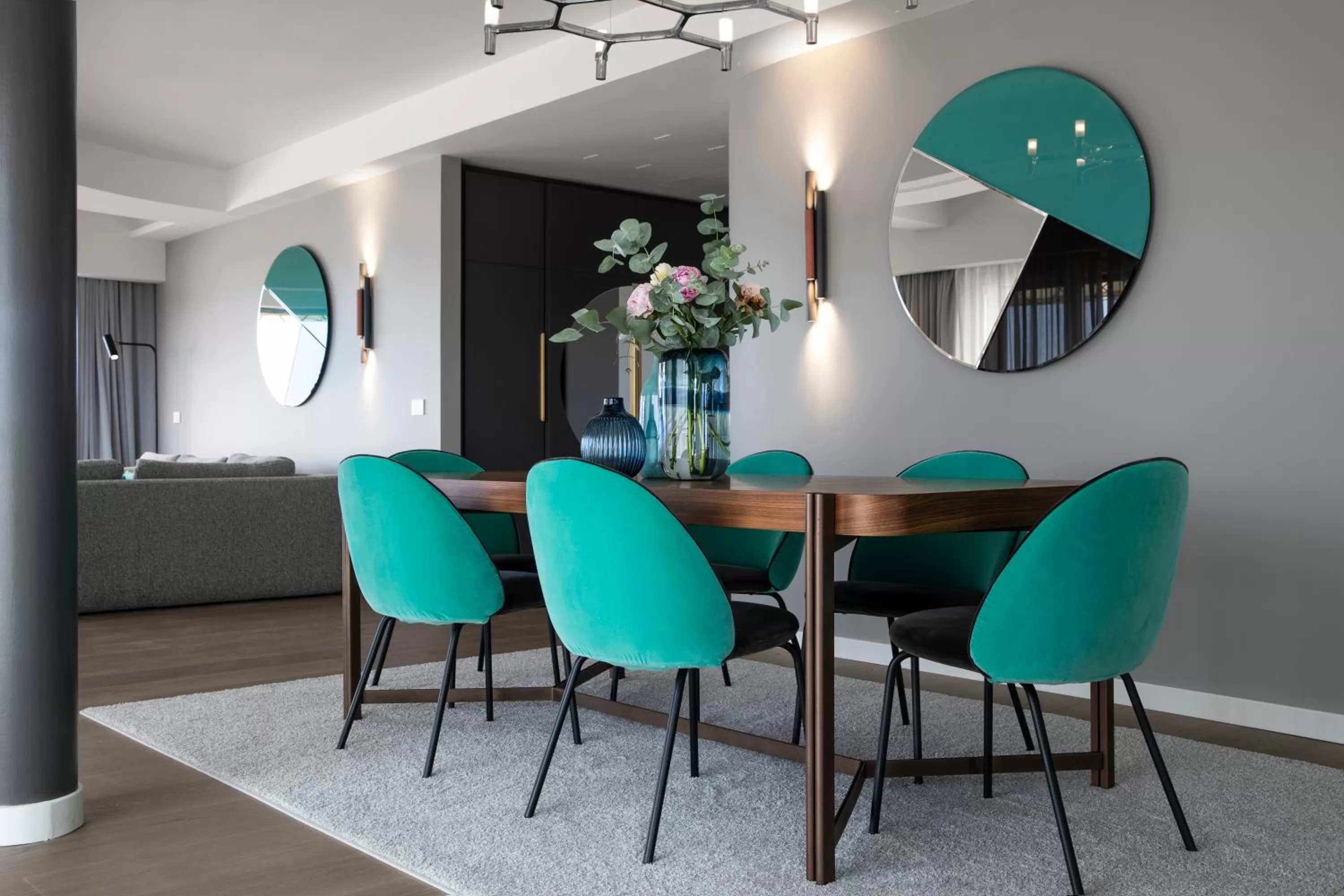 Dining area in Hotel Plaza e de Russie - Relais & Châteaux