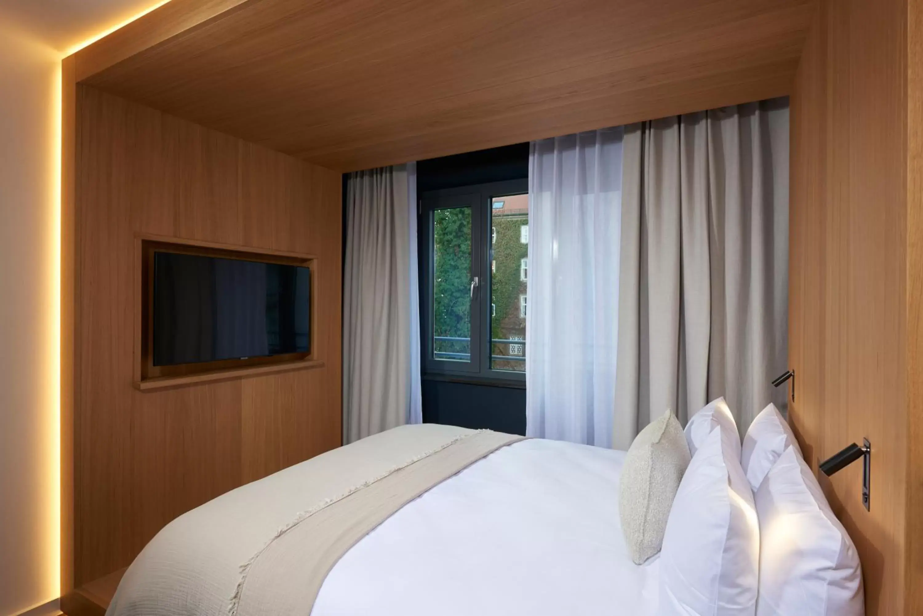 Double Room with Garden View in HOtello Schwabing Double Room with Garden View in HOtello Schwabing