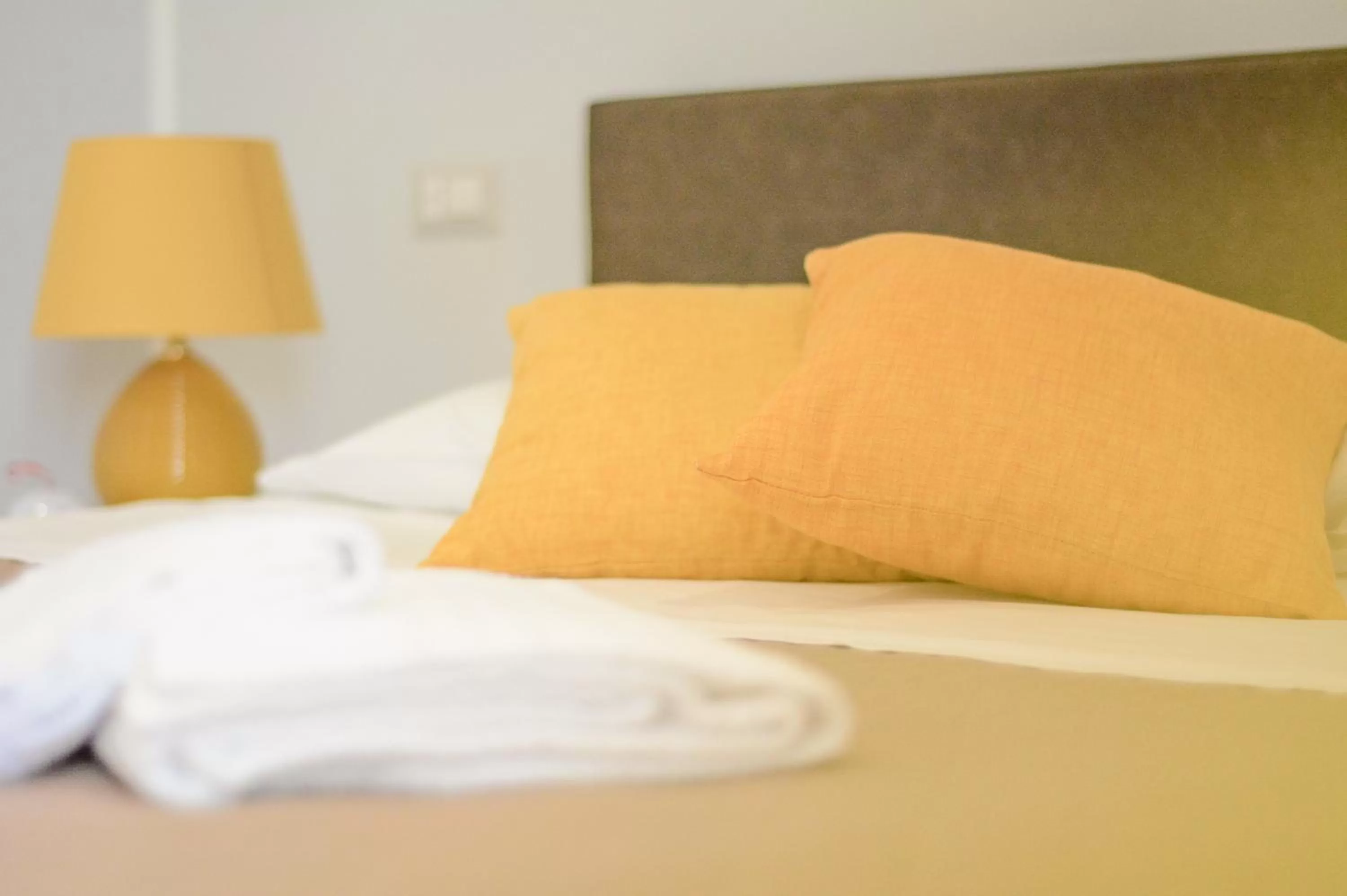 Bed in Nnakkara Guest House