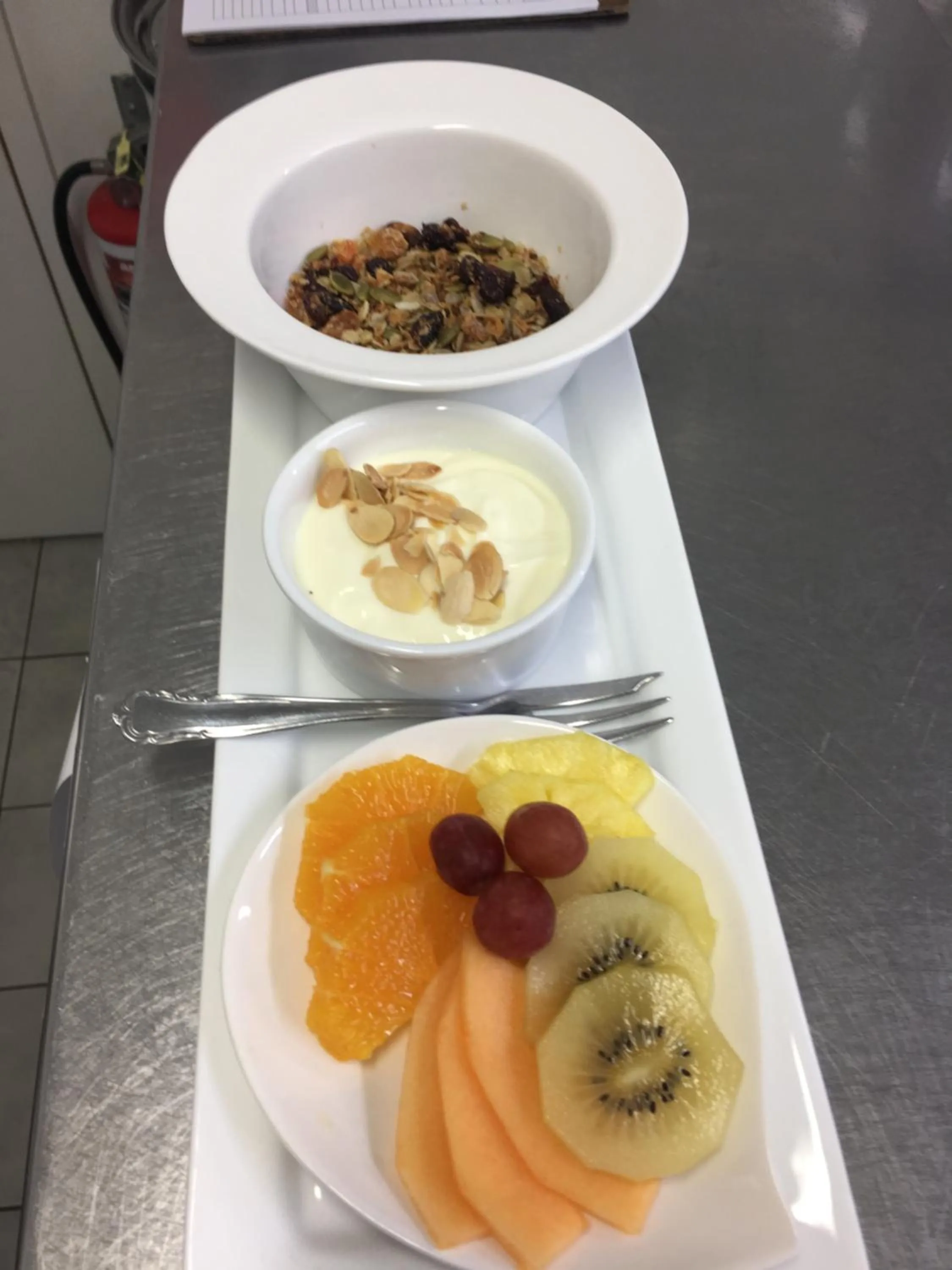 Food and drinks in Black Swan Lakeside Boutique Hotel