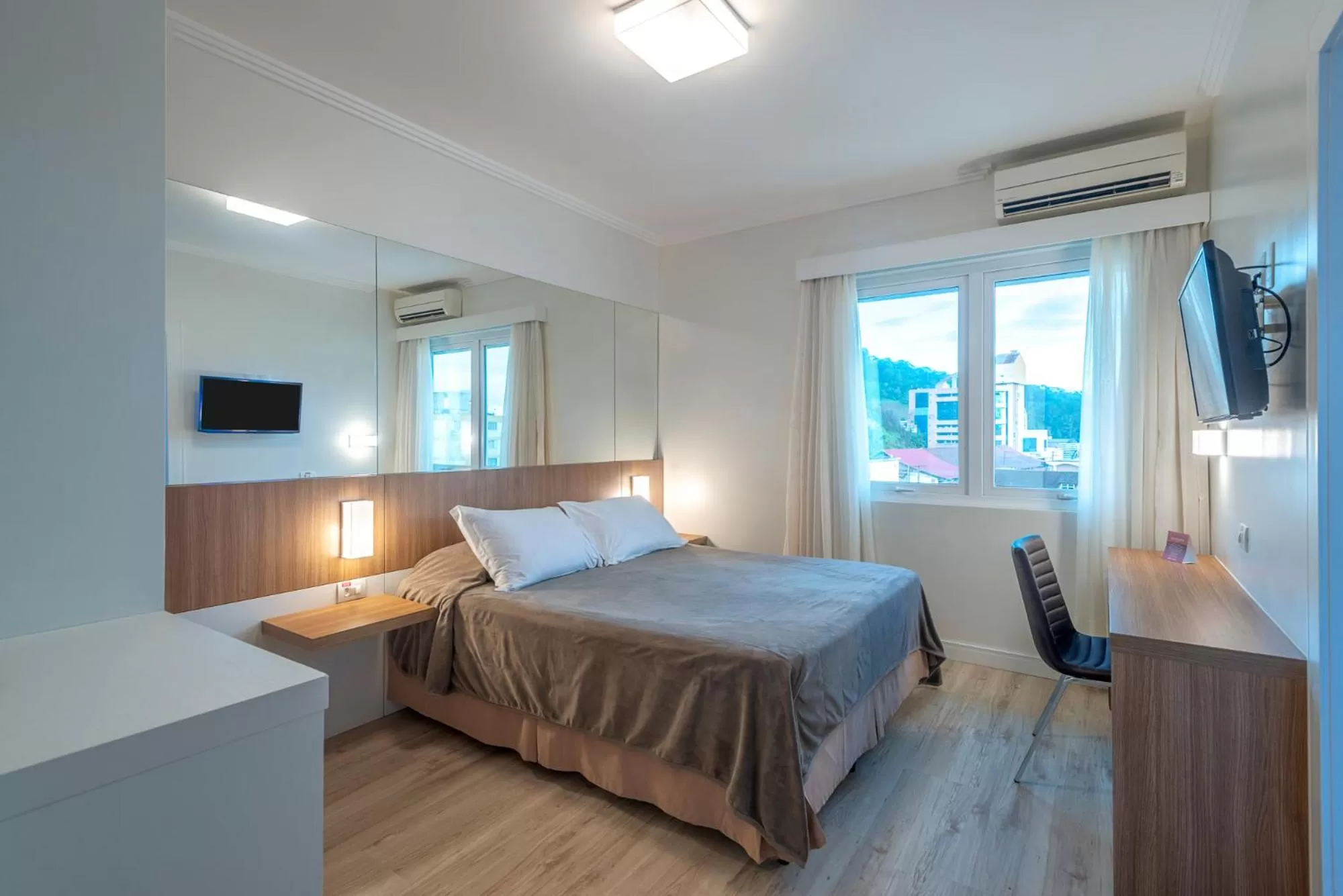 Bed in Hotel Glória