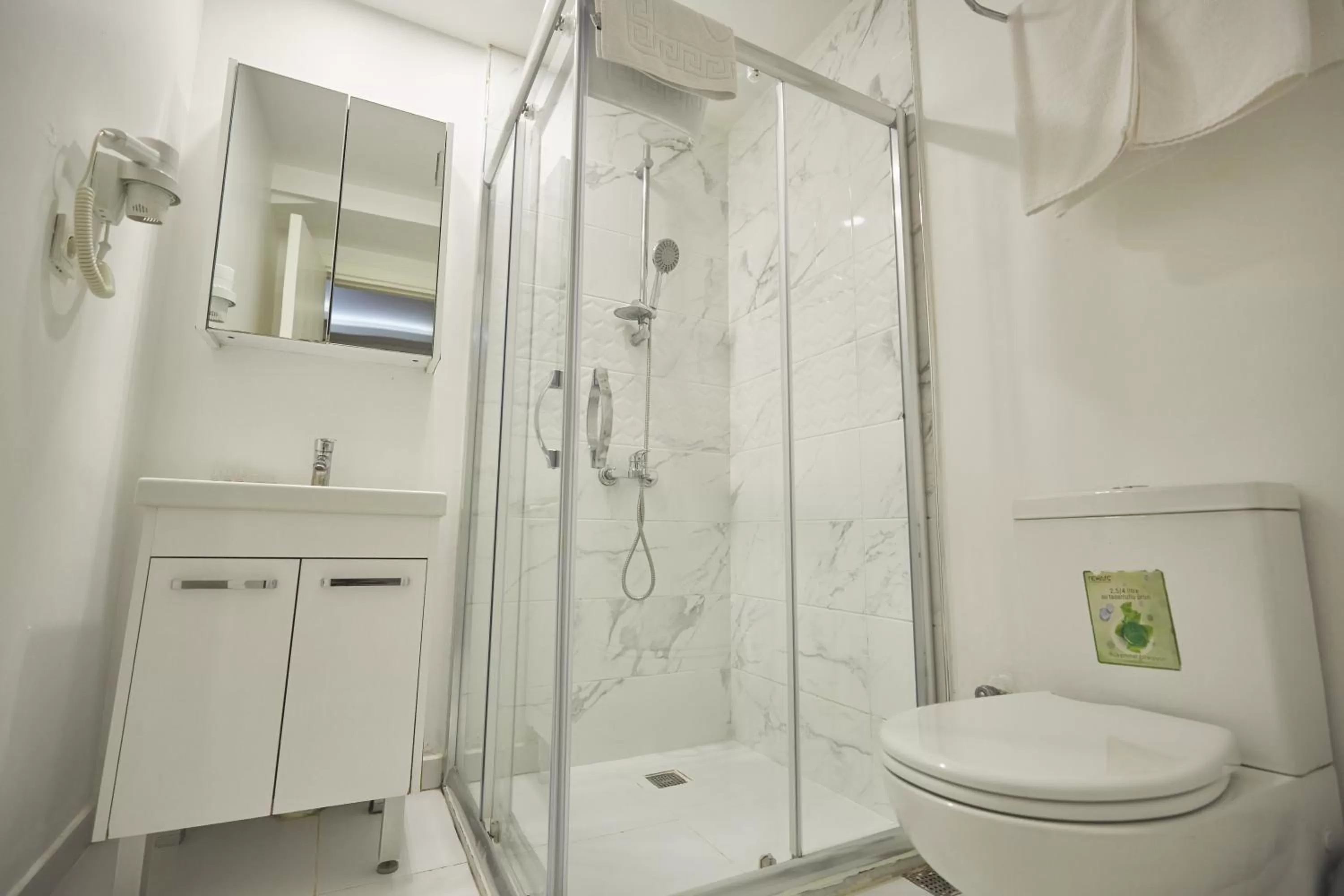 Shower in Albatros Hagia Sophia Hotel