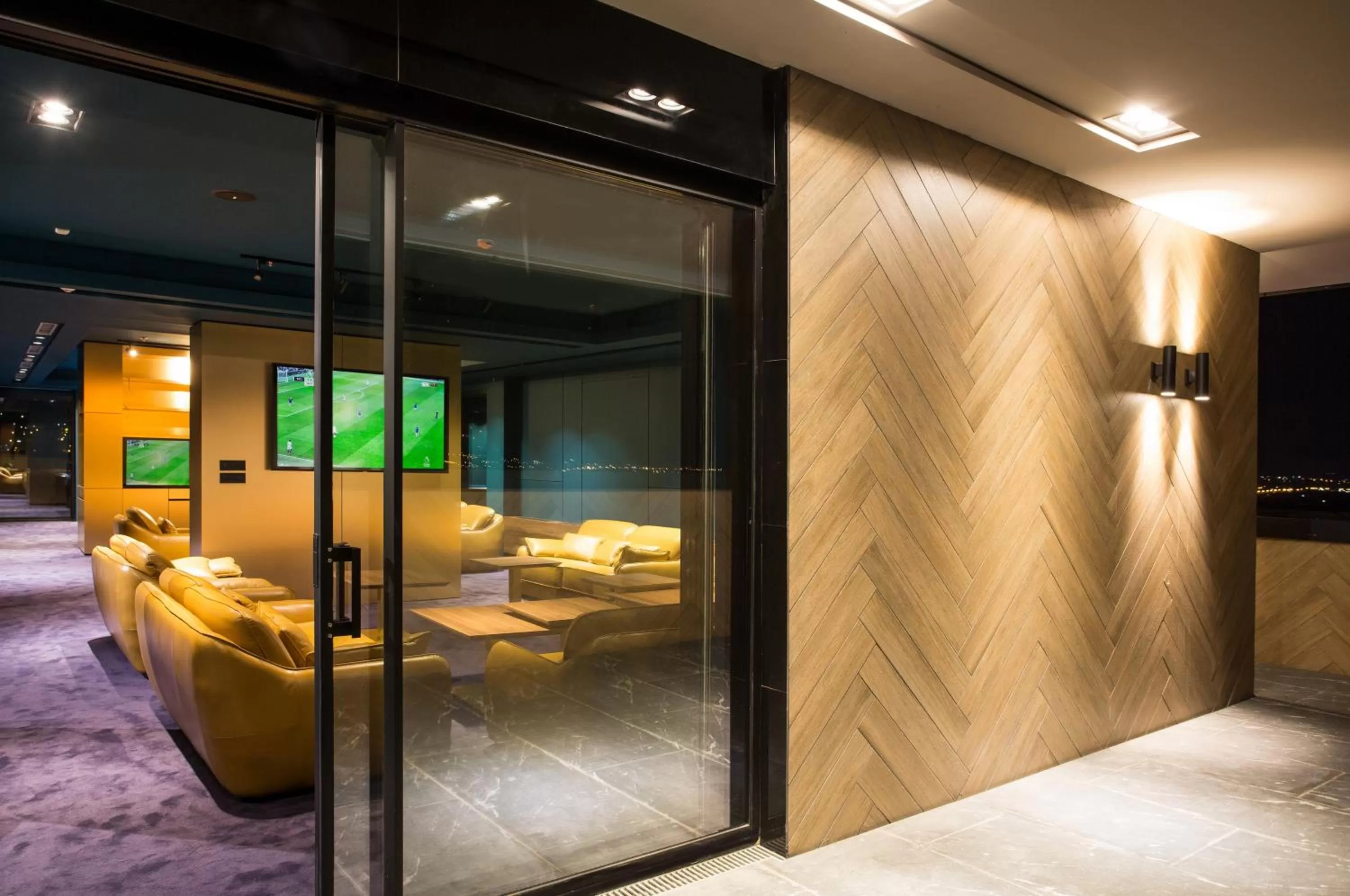 VIP in Ambasador Hotel