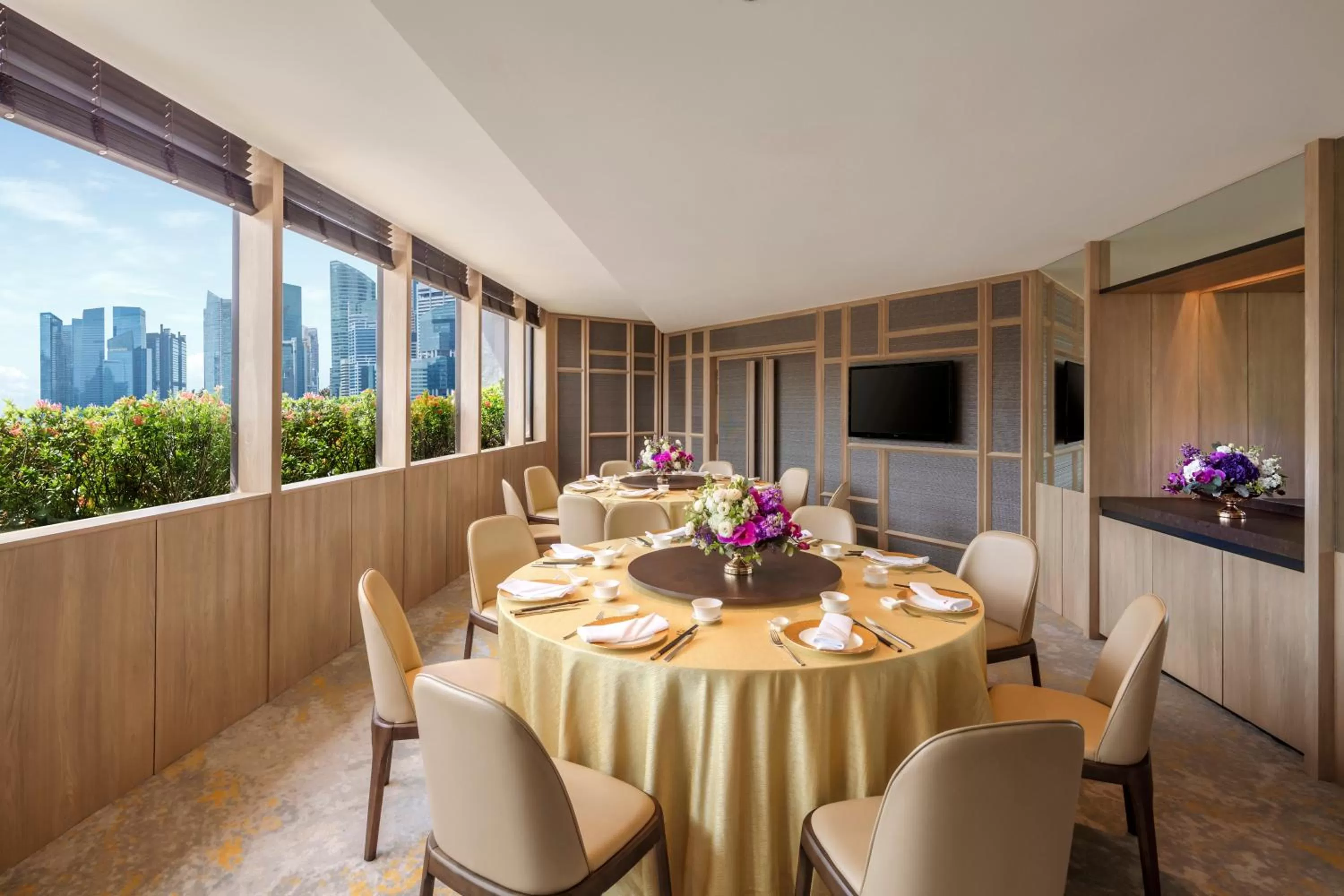 Restaurant/places to eat in PARKROYAL COLLECTION Marina Bay, Singapore