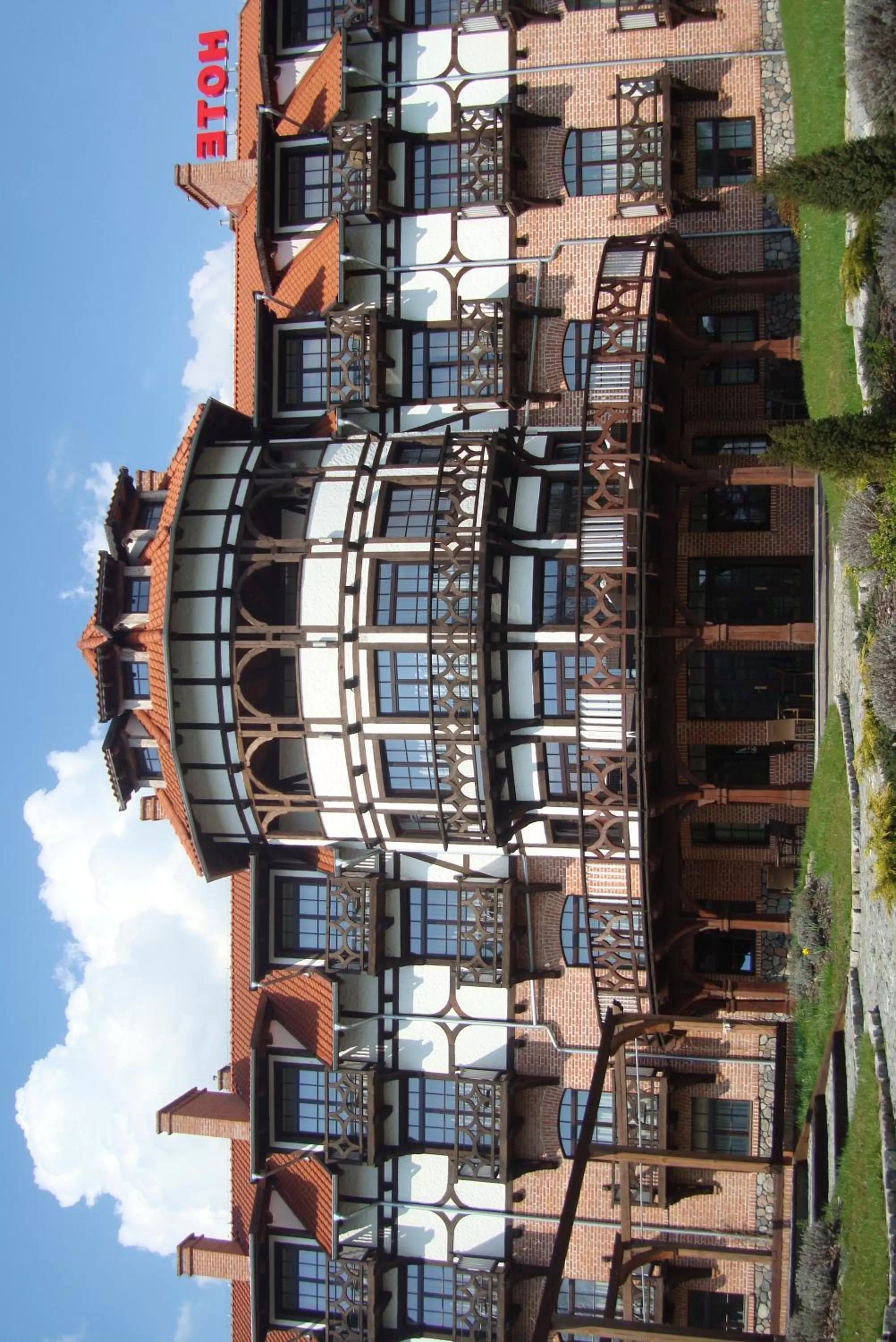 Facade/entrance, Property Building in Stary Tartak