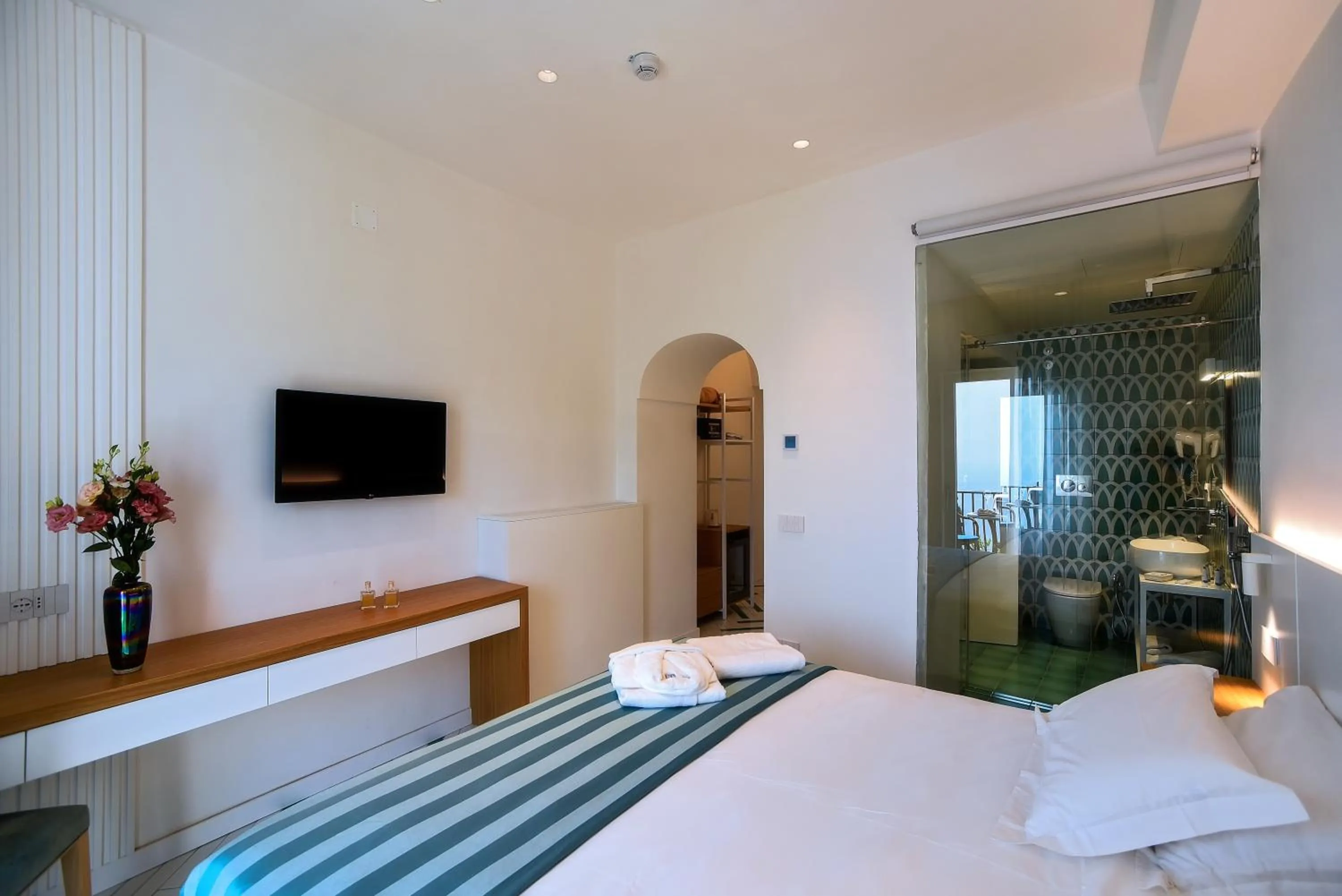 Photo of the whole room, Bed in Hotel Graal