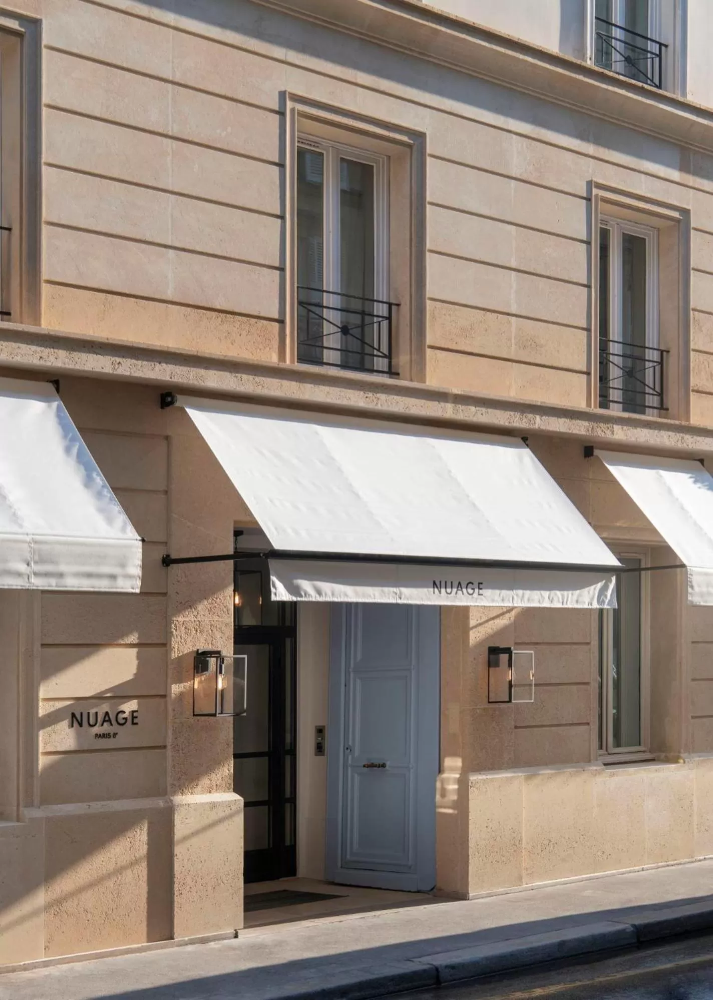 Facade/entrance in Nuage