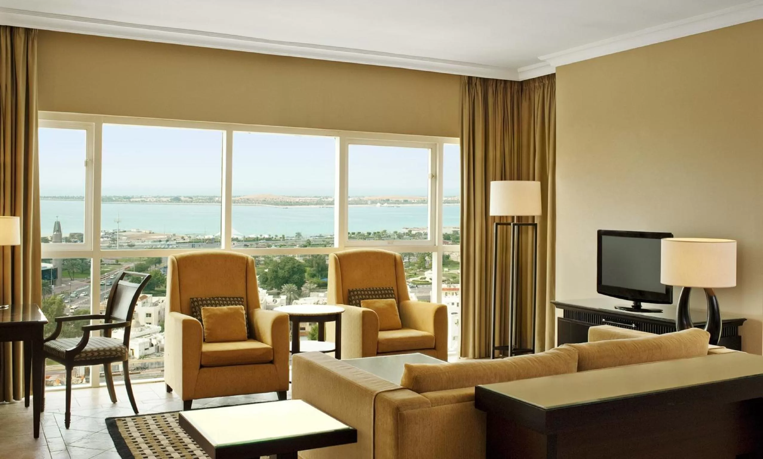 Living room in Sheraton Khalidiya Hotel