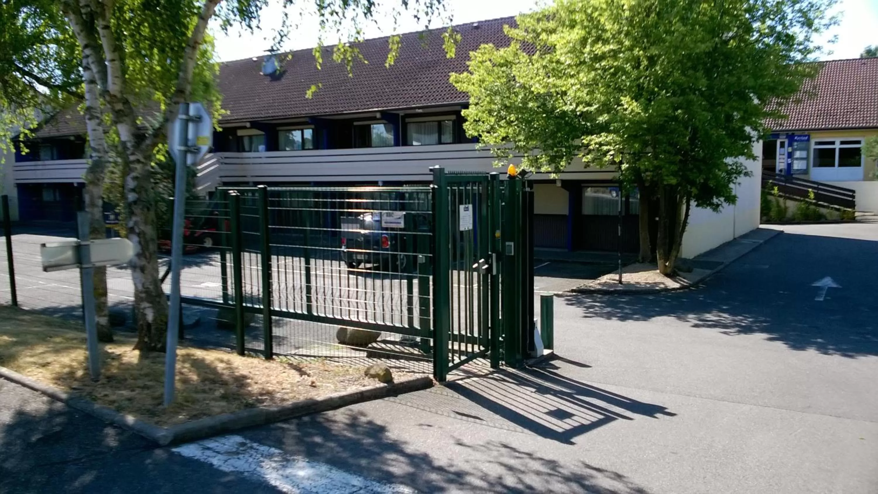 Facade/entrance in Kyriad Mulhouse Est - Lutterbach