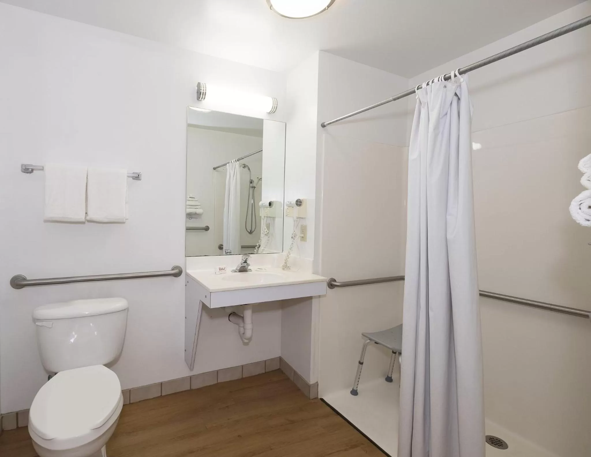 Property building in Red Roof Inn Columbus - Hebron