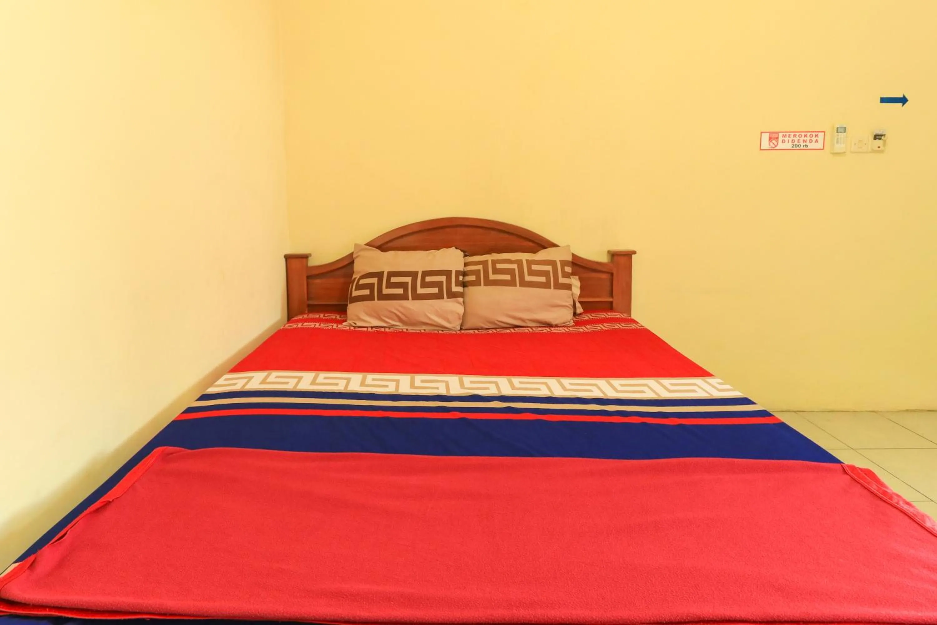 Standard Double Room in Penginapan Pondok Rizqi Syariah