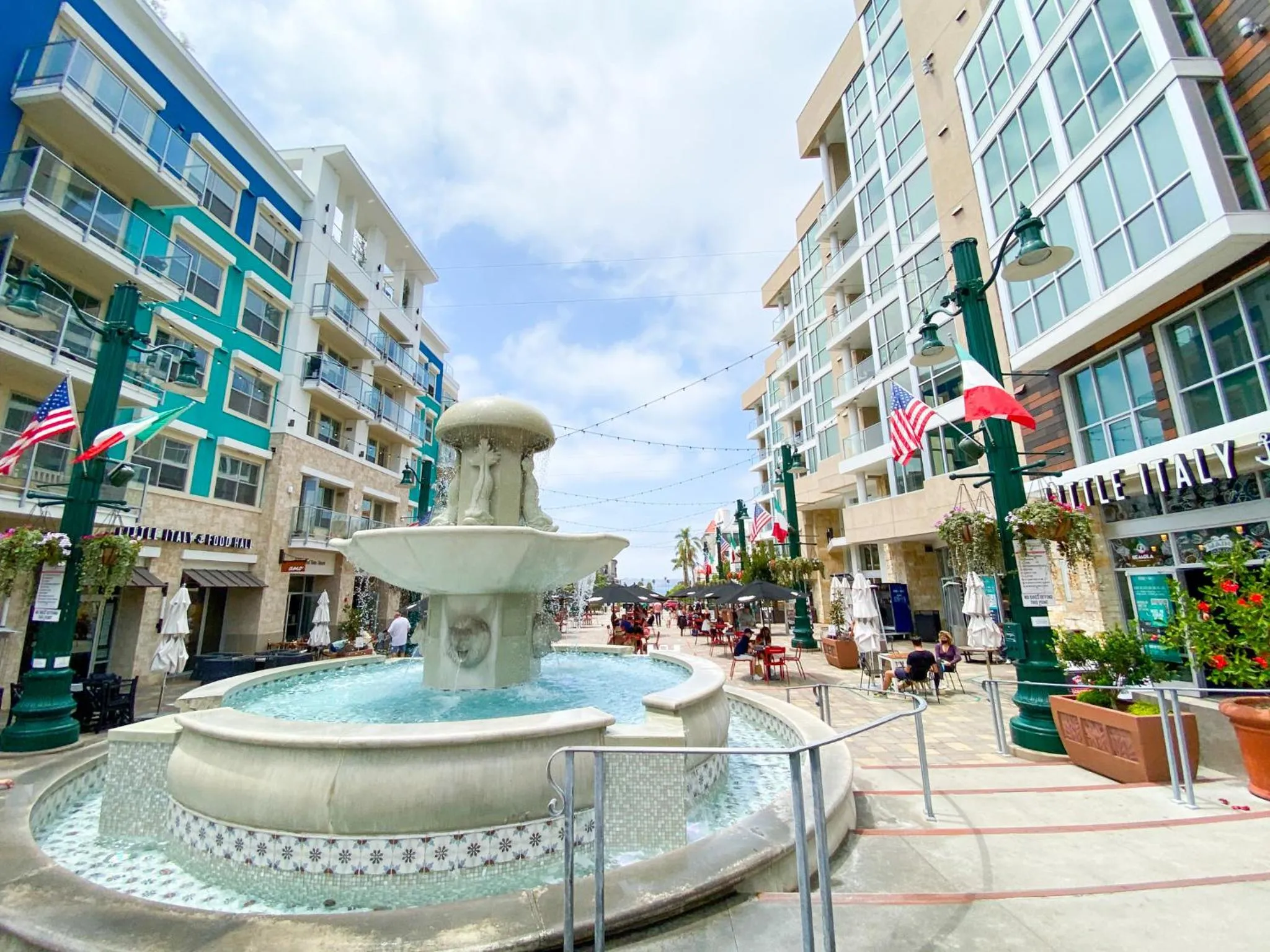 Neighbourhood in ITH San Diego Adventure Hostel