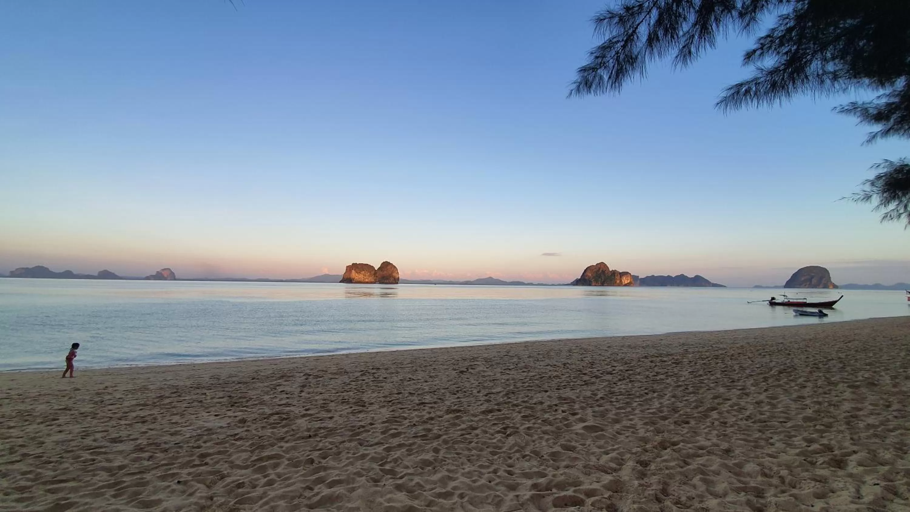 Nearby landmark in Koh Ngai Kaimuk Thong Resort