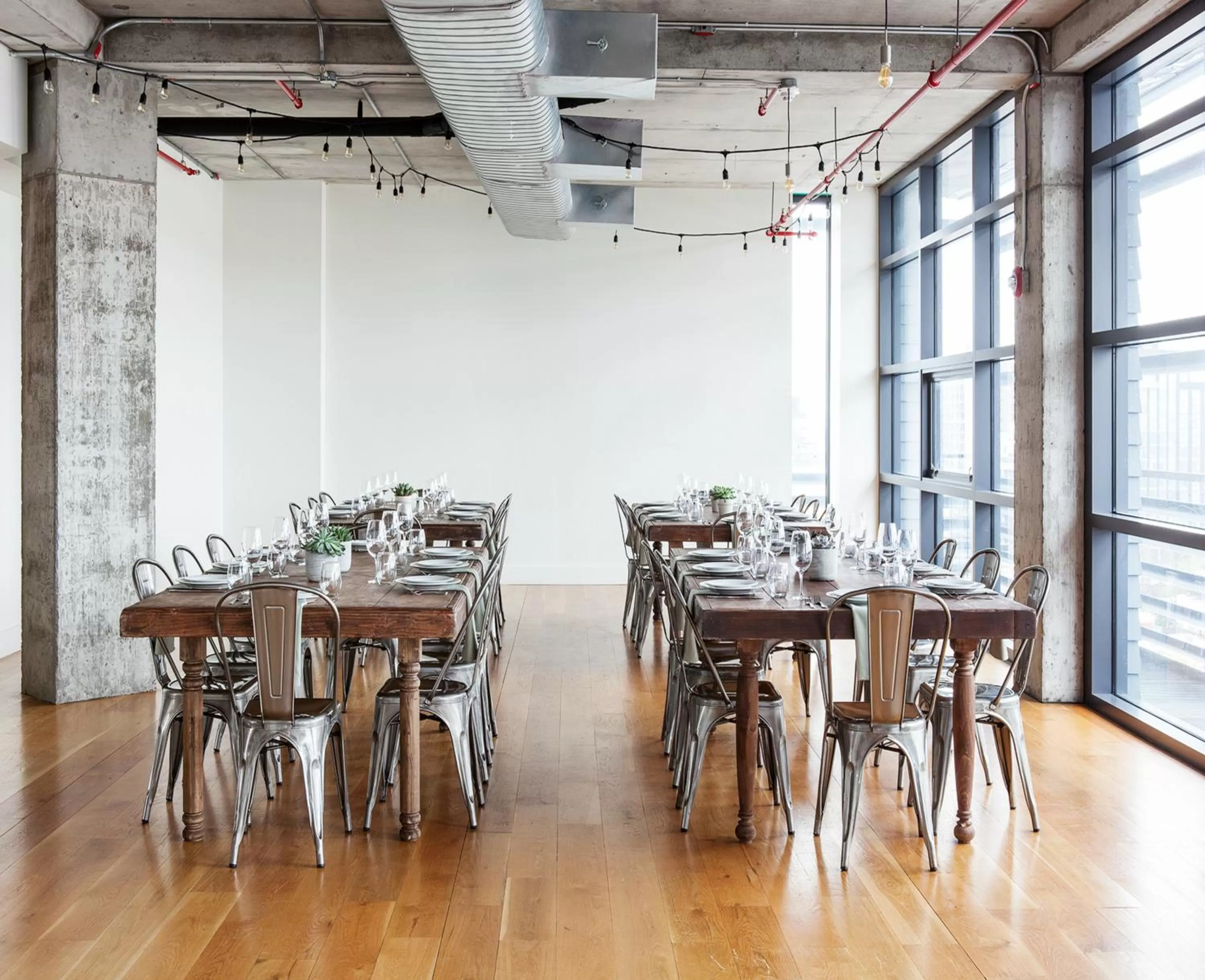 Food and drinks in Boro Hotel