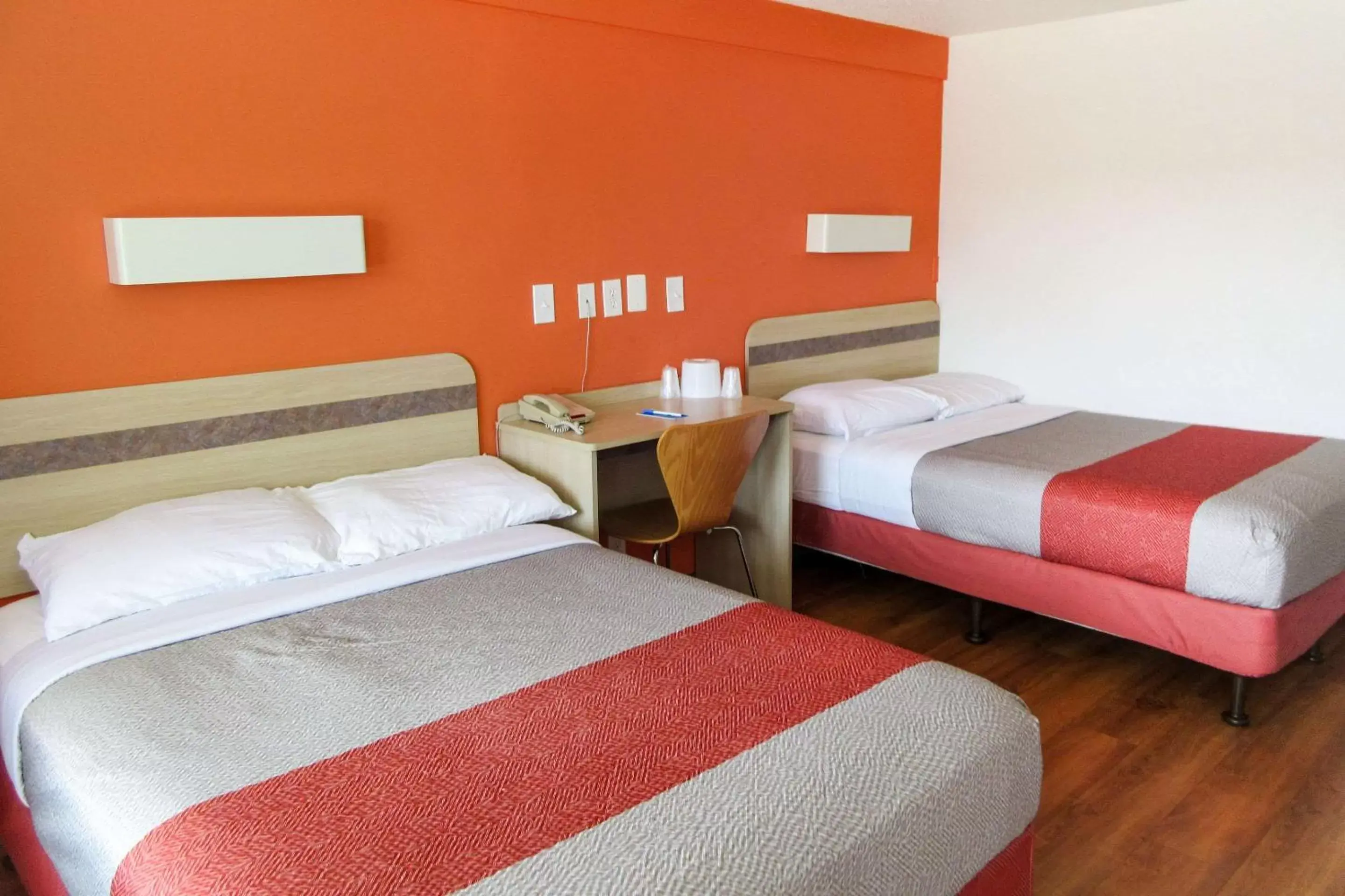 Queen Room with Two Queen Beds - Smoking in Rodeway Inn Altoona Orchard Plaza Queen Room with Two Queen Beds - Smoking in Rodeway Inn Altoona Orchard Plaza