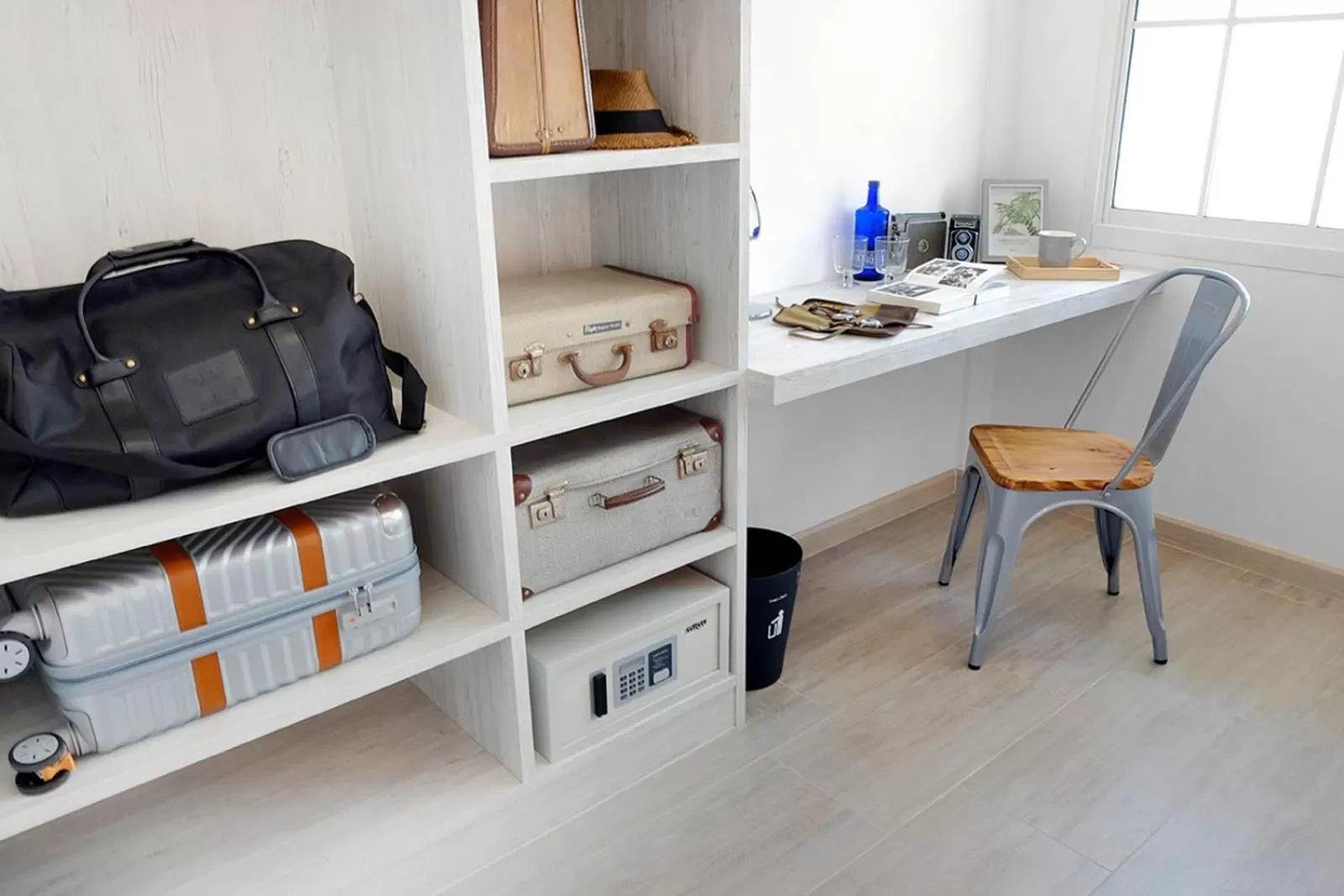 hair dresser in Hide and Seek Boutique Hometel