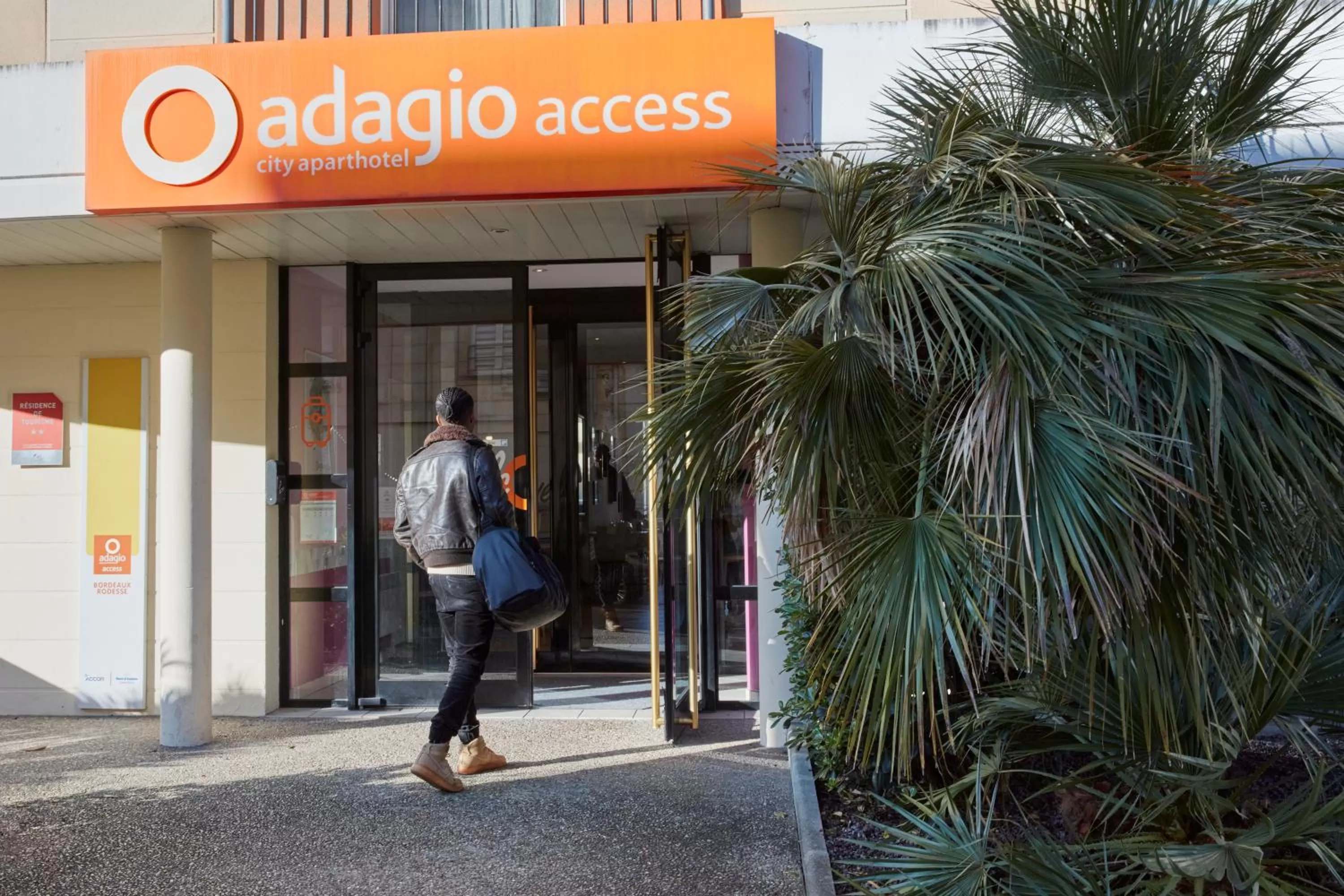 Facade/entrance in Aparthotel Adagio Access Bordeaux Rodesse