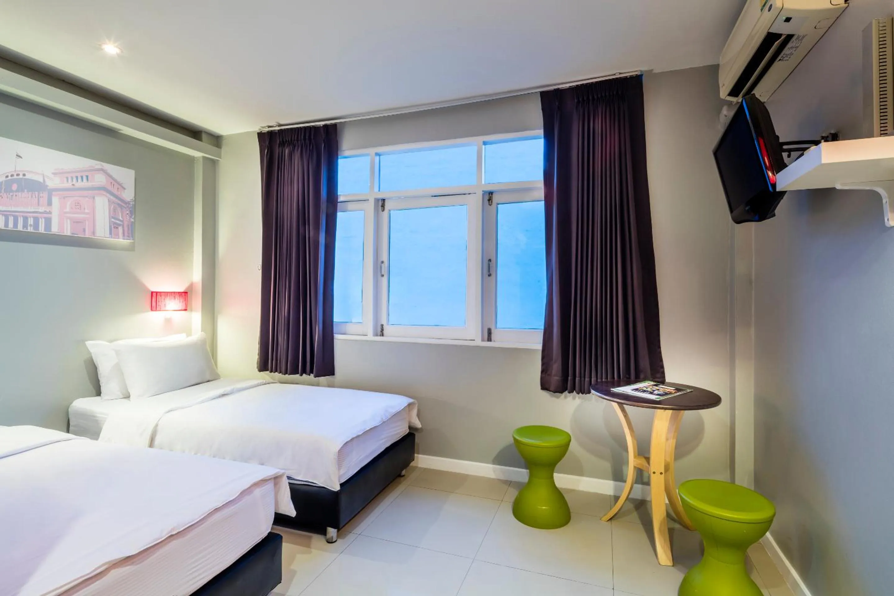 Bedroom, Bed in At Hua Lamphong Hotel