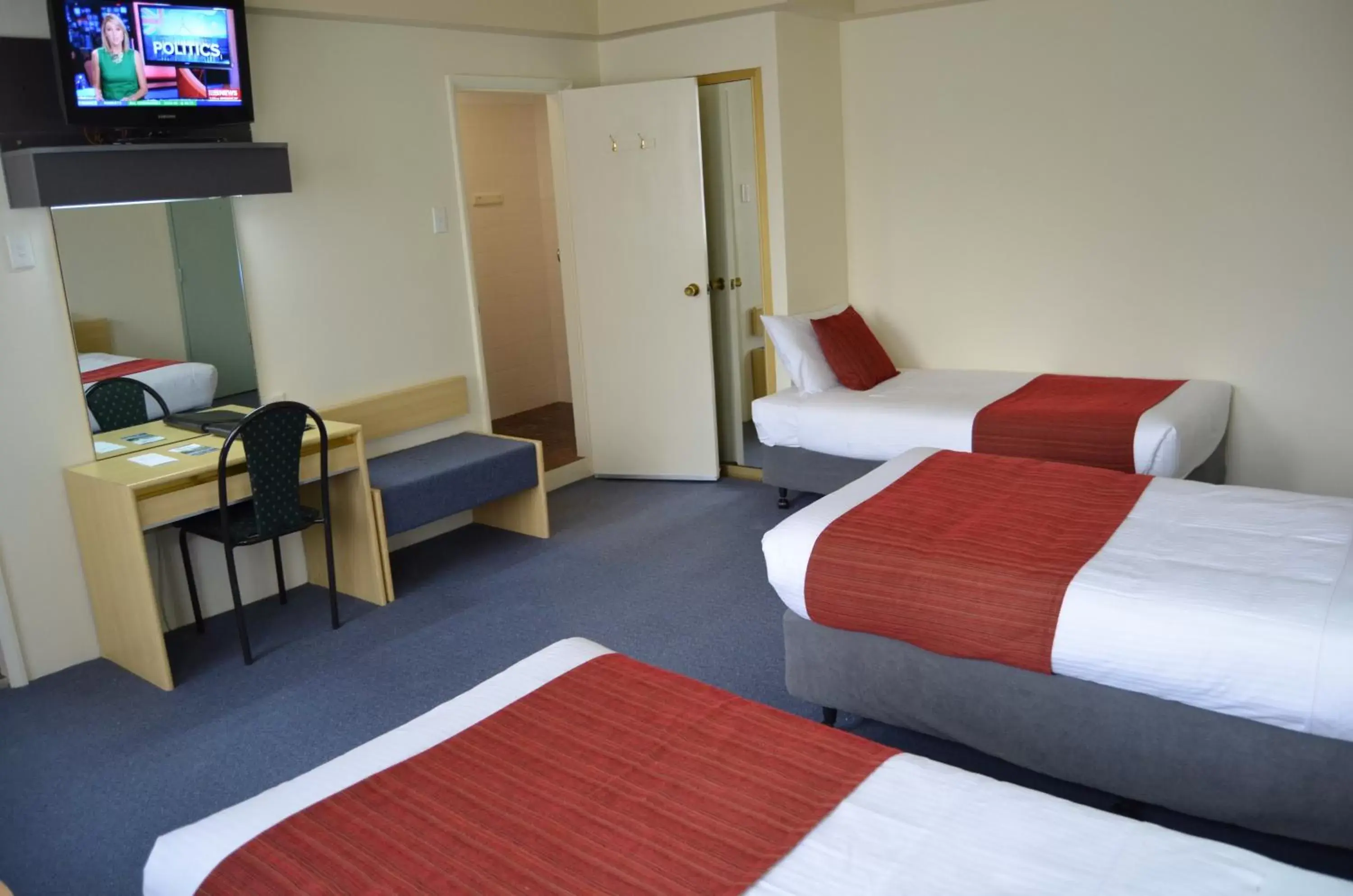 Superior Triple Room in Devere Hotel Superior Triple Room in Devere Hotel