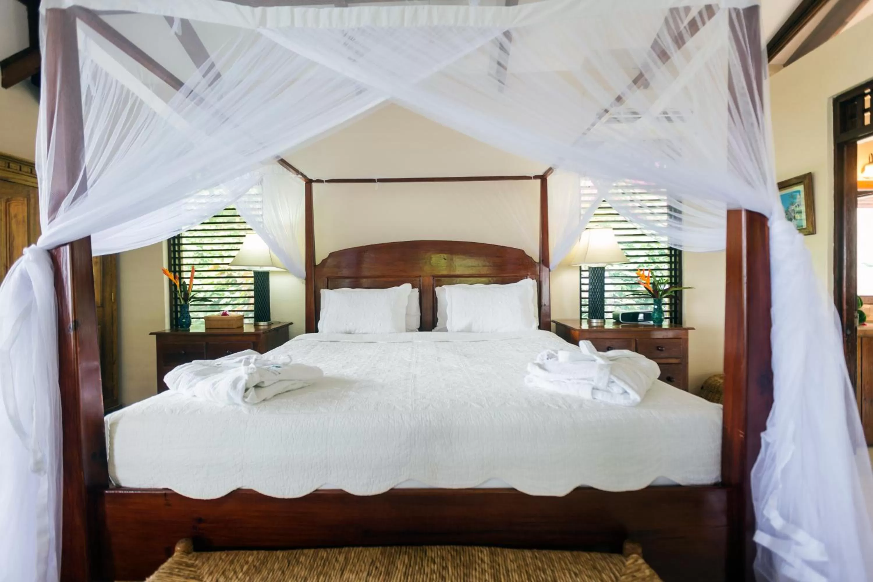 Bed in Stonefield Villa Resort
