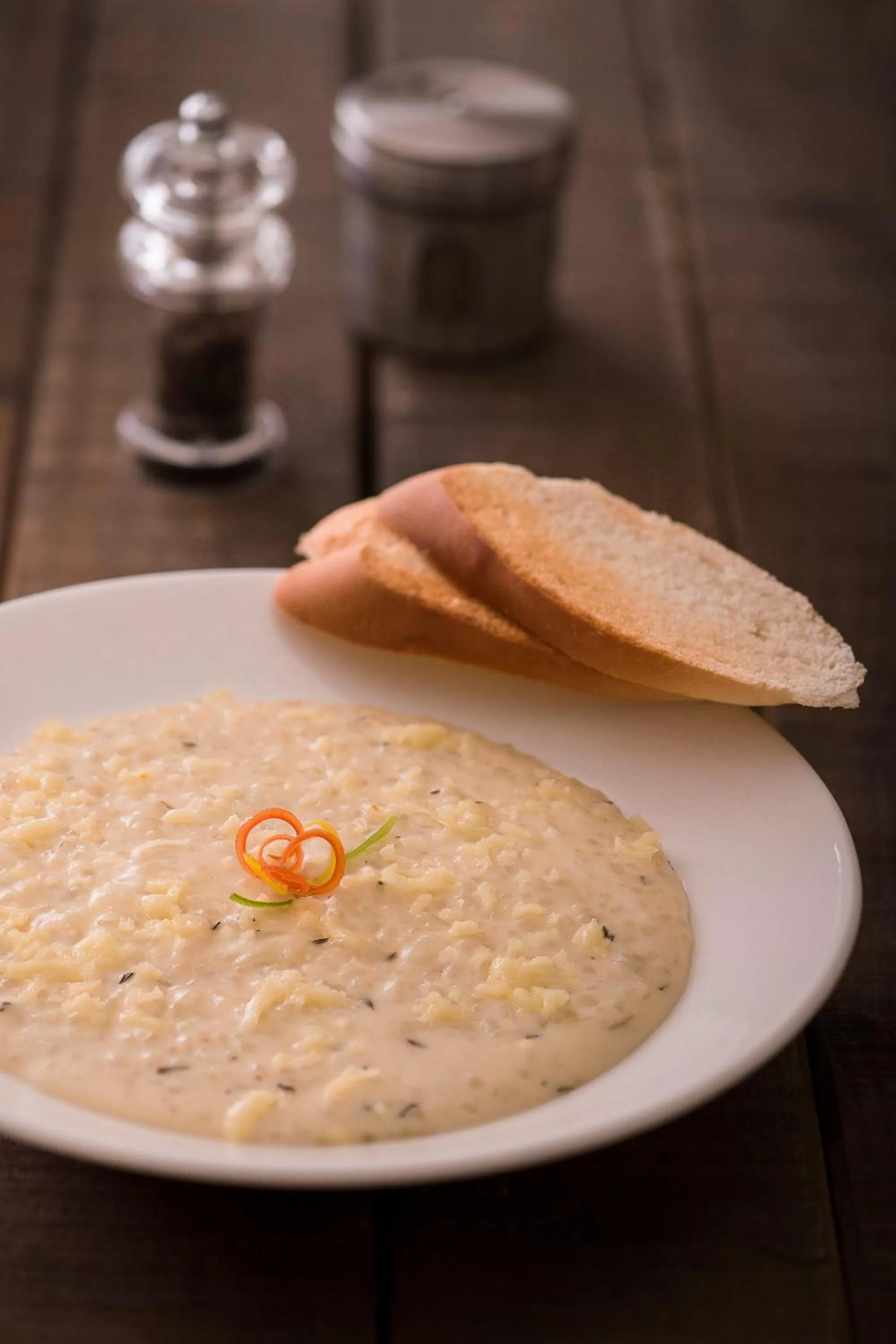 Food in White Lotus Hotel