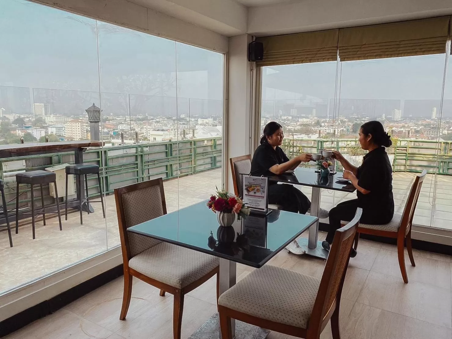 Patio in Hotel De Khuvieng
