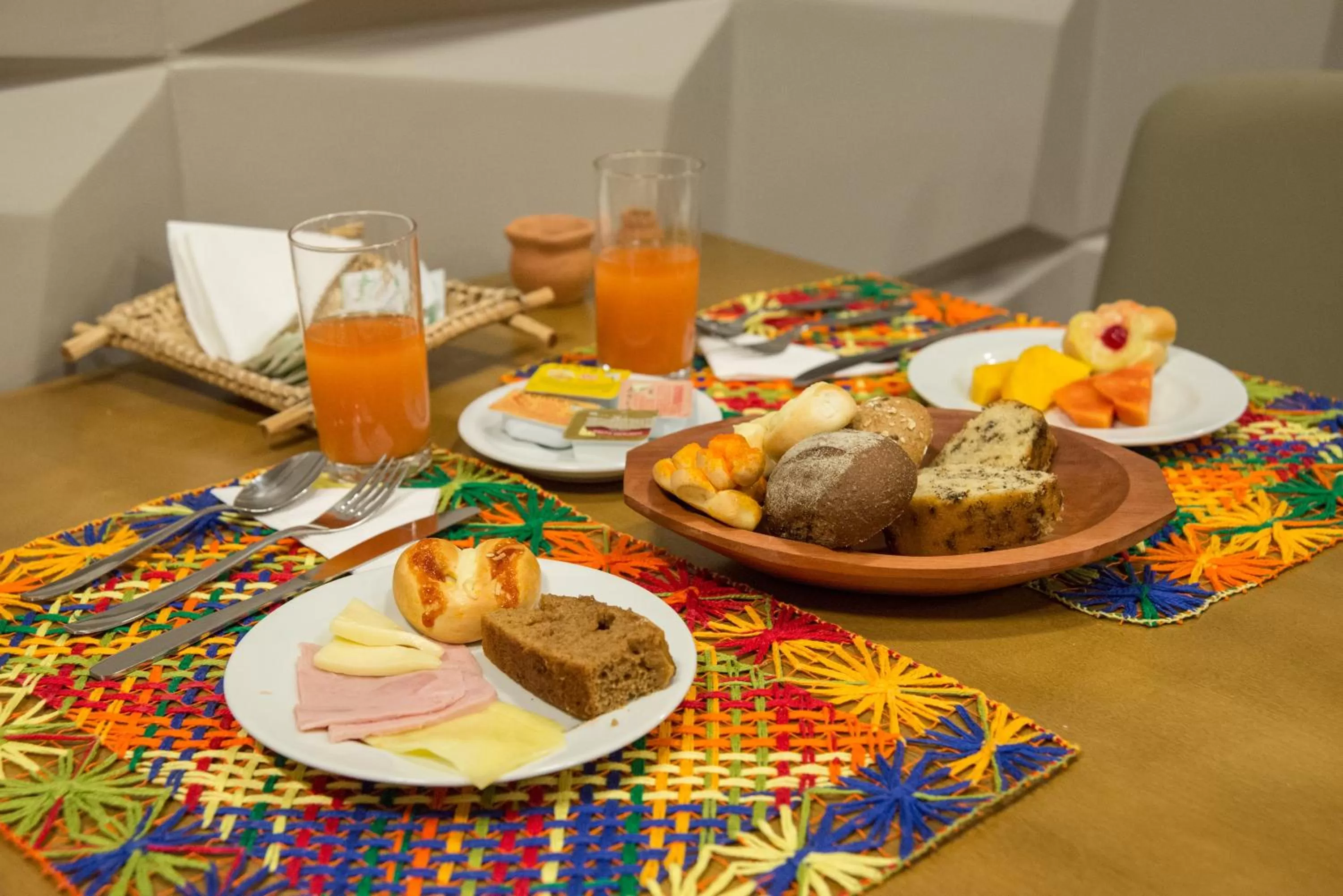 Continental breakfast in Amenit Hotel
