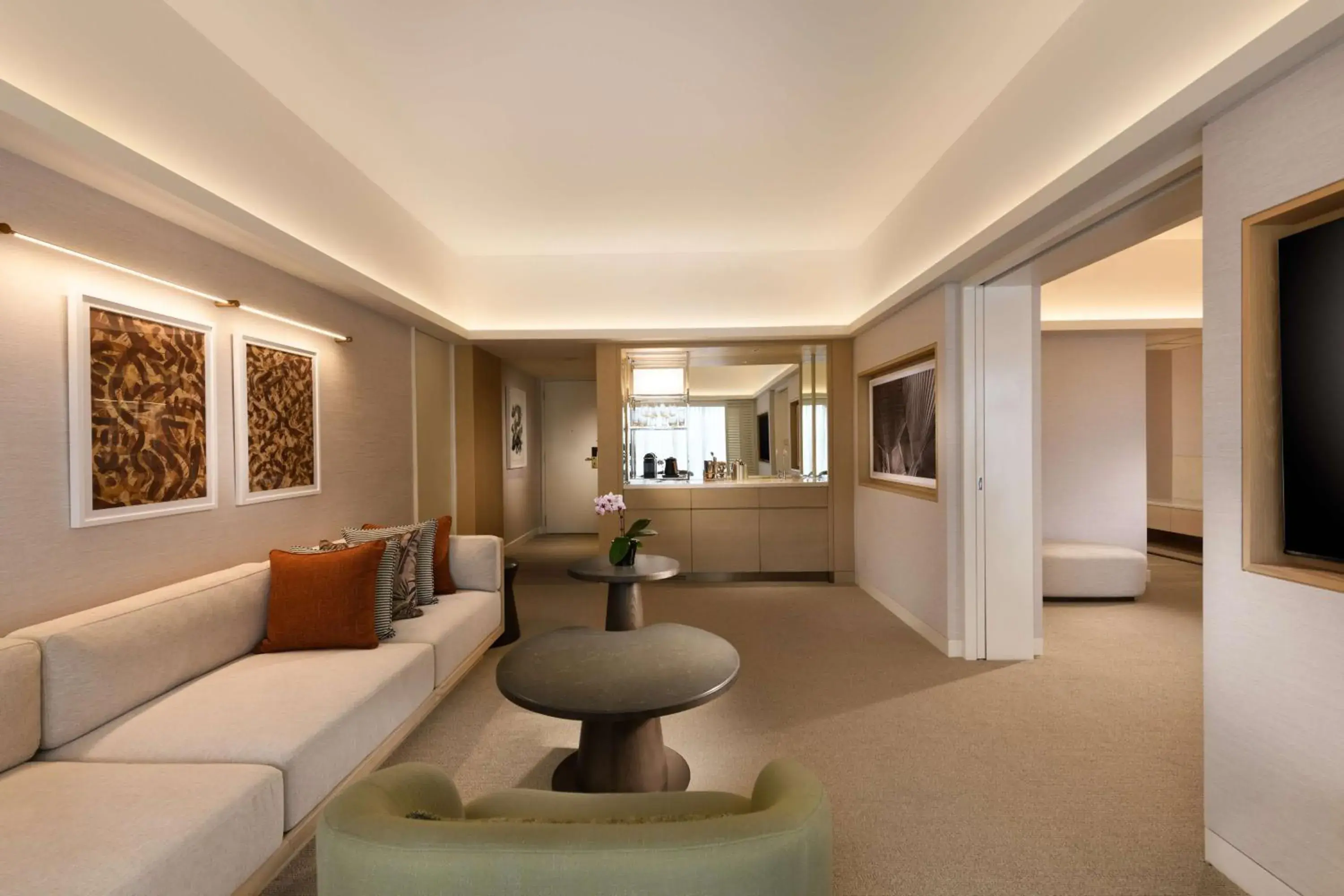 Two-Bedroom Suite with Balcony and Lounge Access in Conrad Singapore Orchard Two-Bedroom Suite with Balcony and Lounge Access in Conrad Singapore Orchard