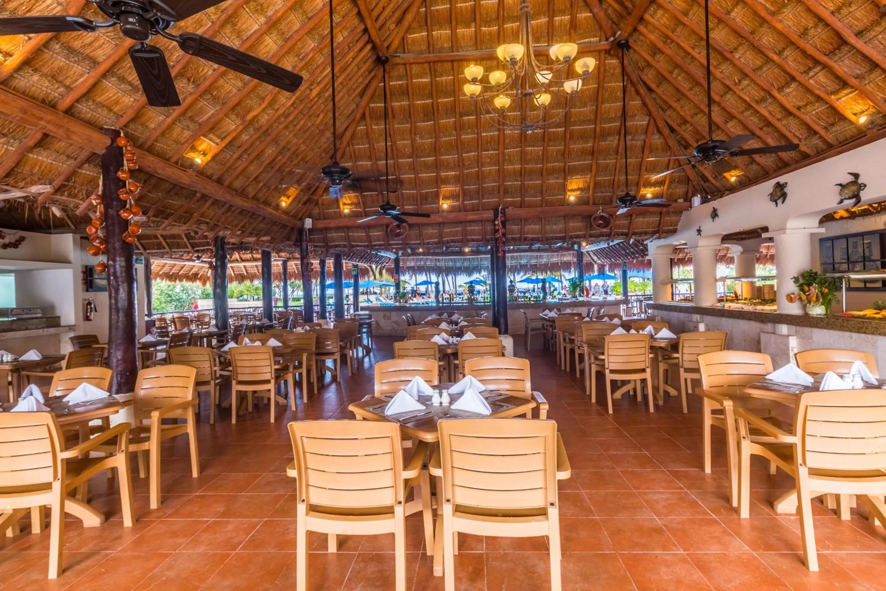 Lunch in Allegro Cozumel All-Inclusive