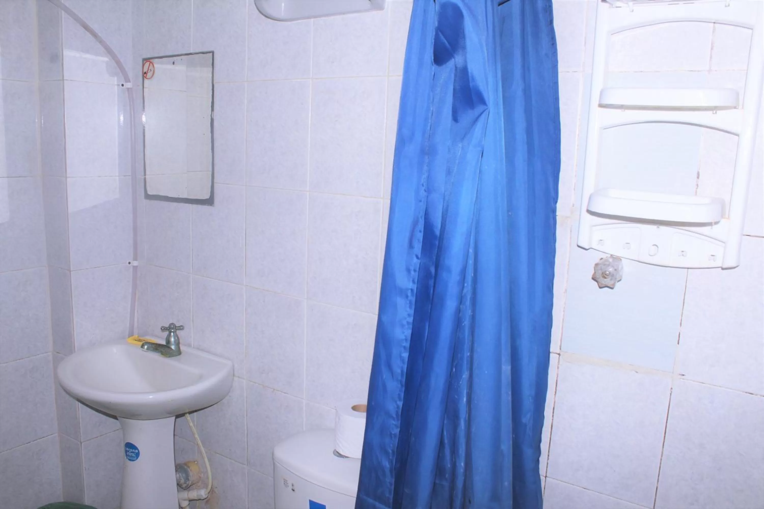 Shower, Bathroom in Posada Casamar 2