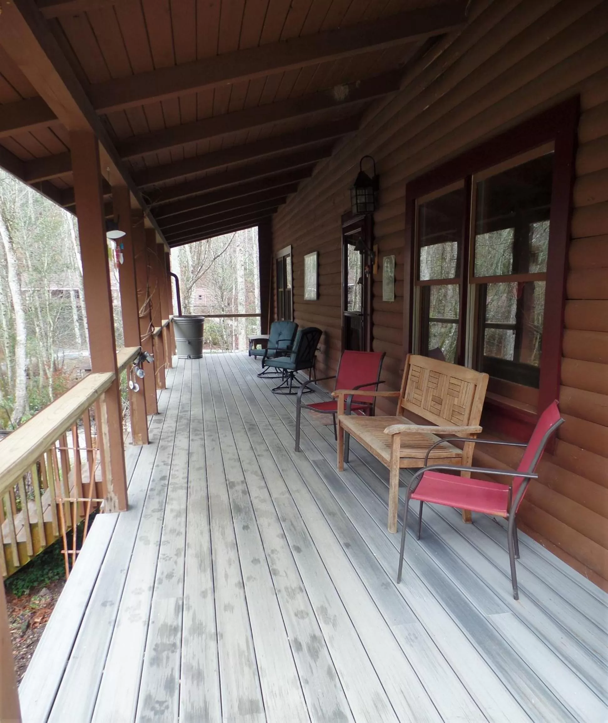 Facade/entrance in Creekside Paradise Bed and Breakfast