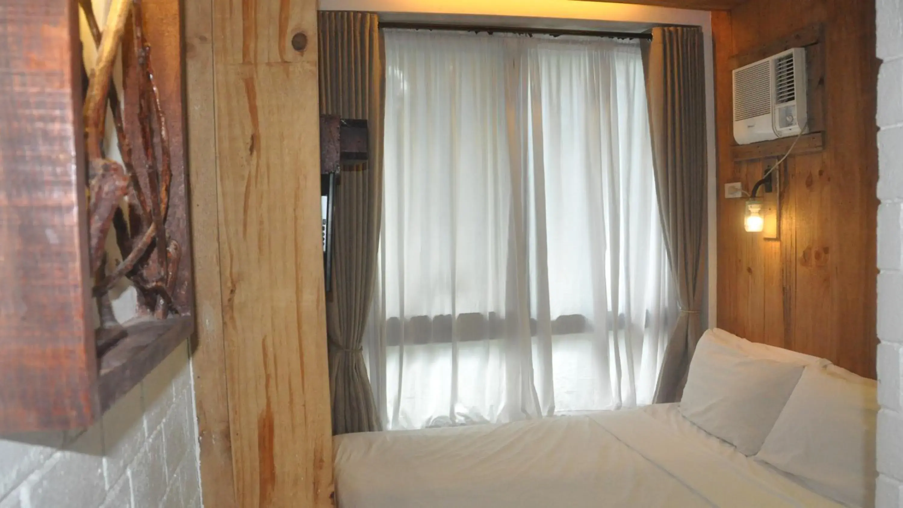 Solo Standard Room in Cabins by Eco Hotels Solo Standard Room in Cabins by Eco Hotels