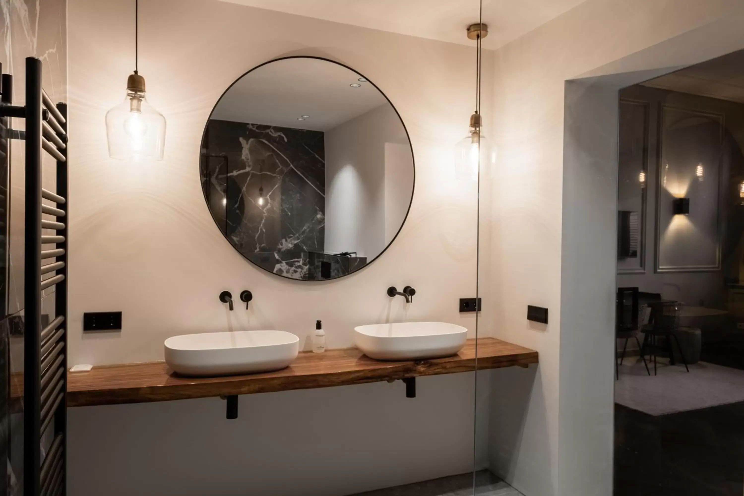 Deluxe King Room in Boutique B&B Huys Oud Teylingen Deluxe King Room in Boutique B&B Huys Oud Teylingen