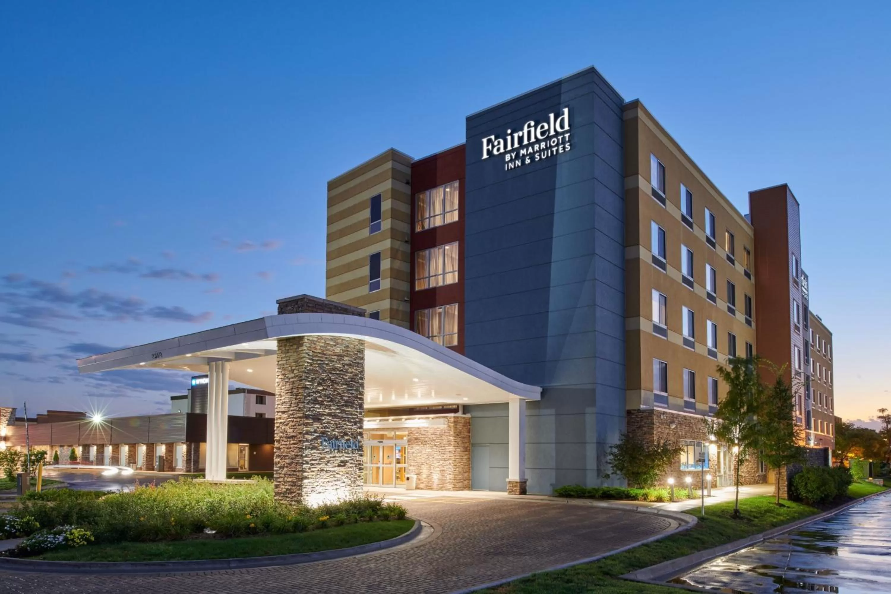 Property building in Fairfield Inn & Suites by Marriott Chicago O'Hare