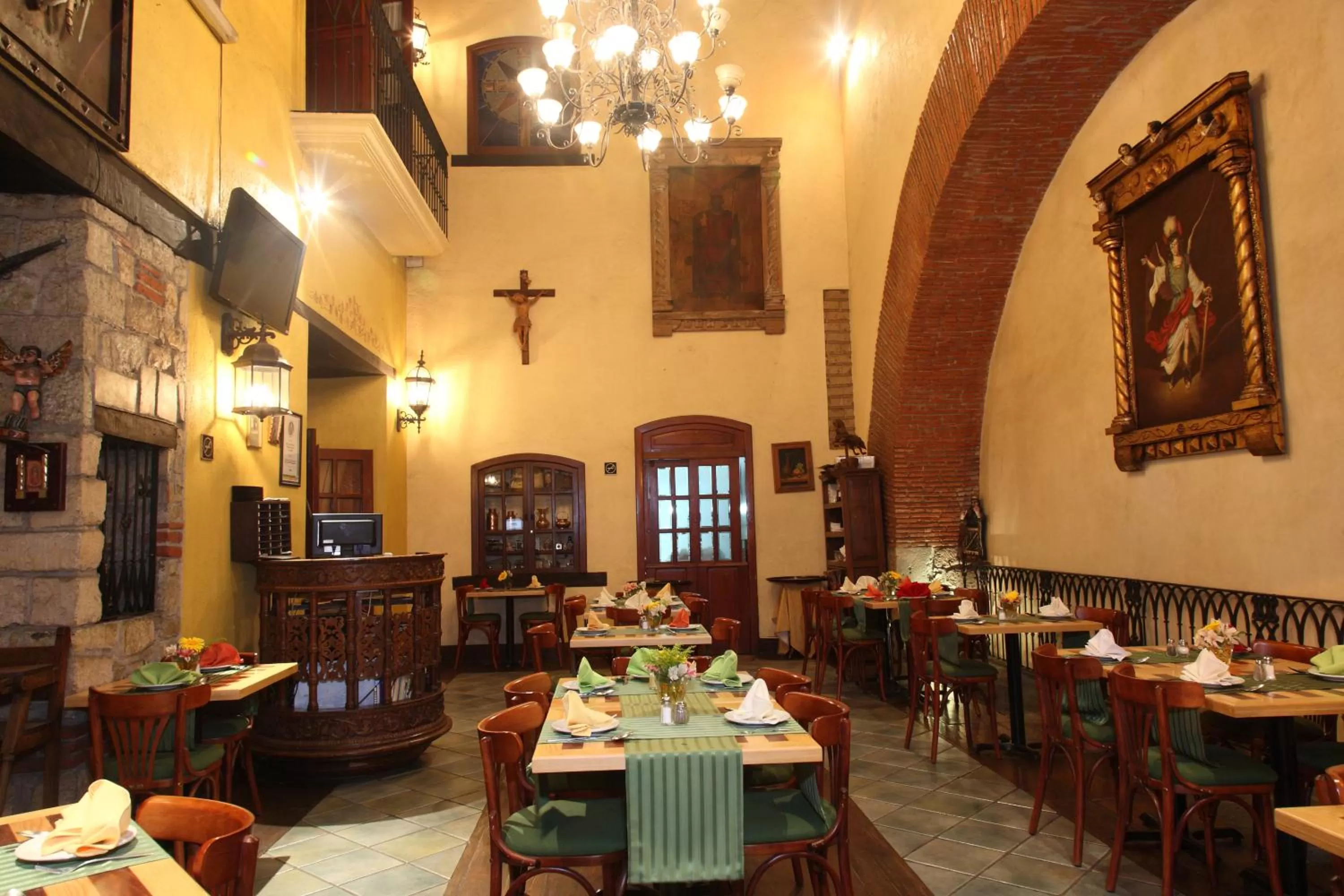 Restaurant/places to eat in Hotel CasAntica