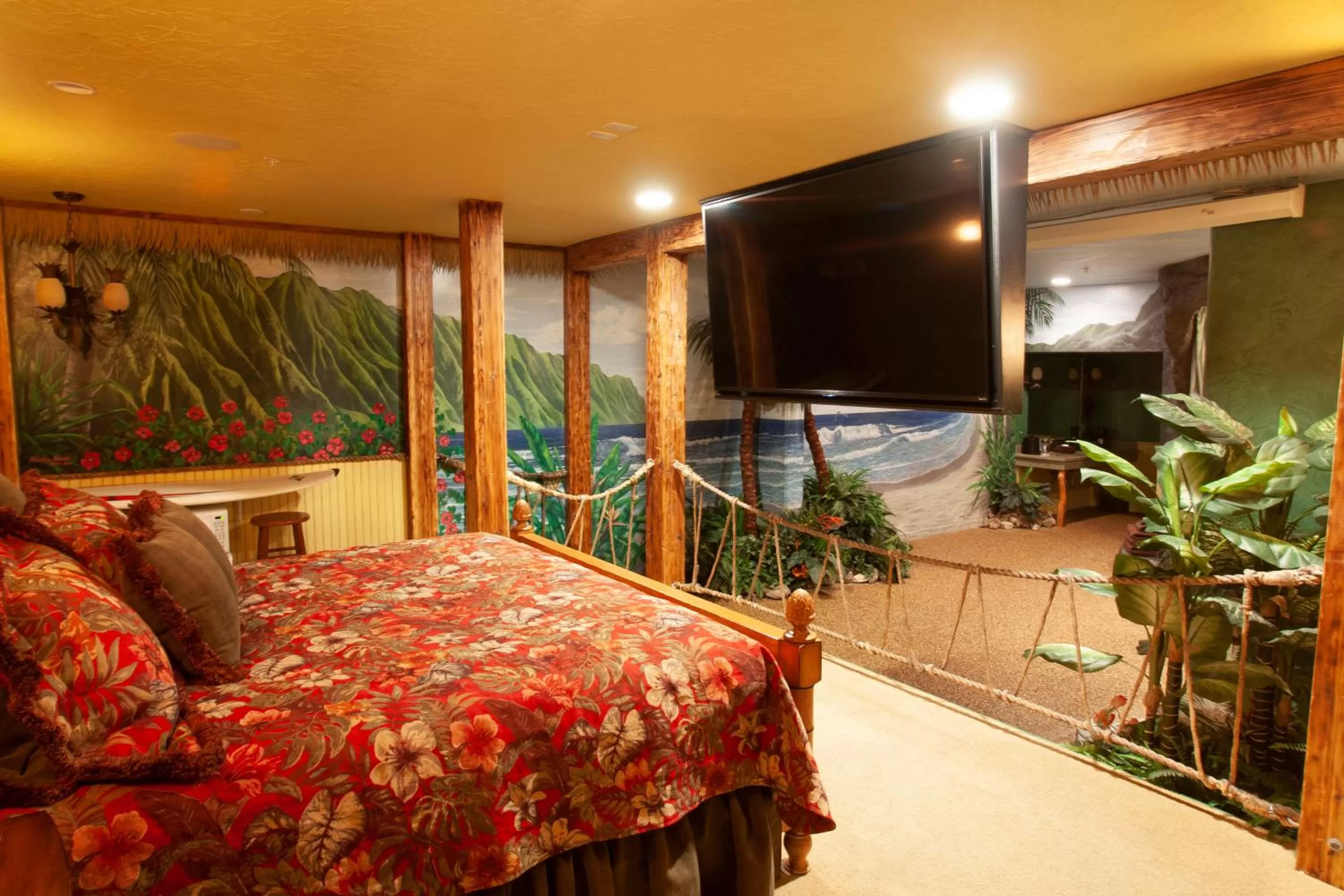 Bed in Destinations Inn Theme Rooms