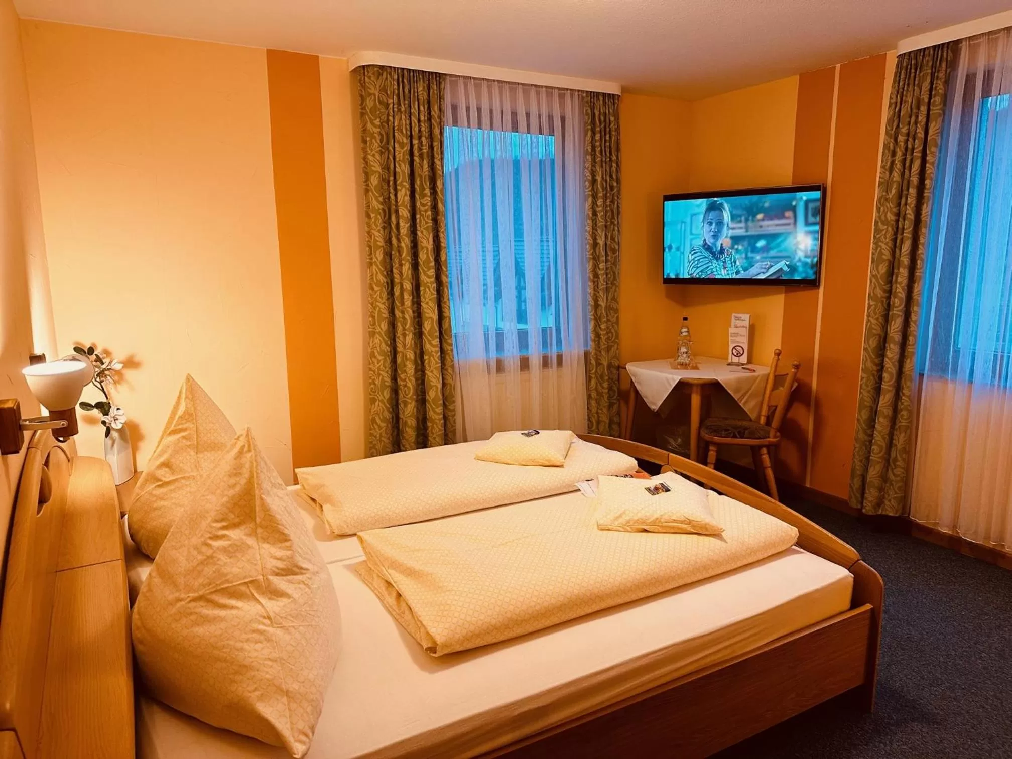 Bed in Hotel Cafe Restaurant Loreleyblick