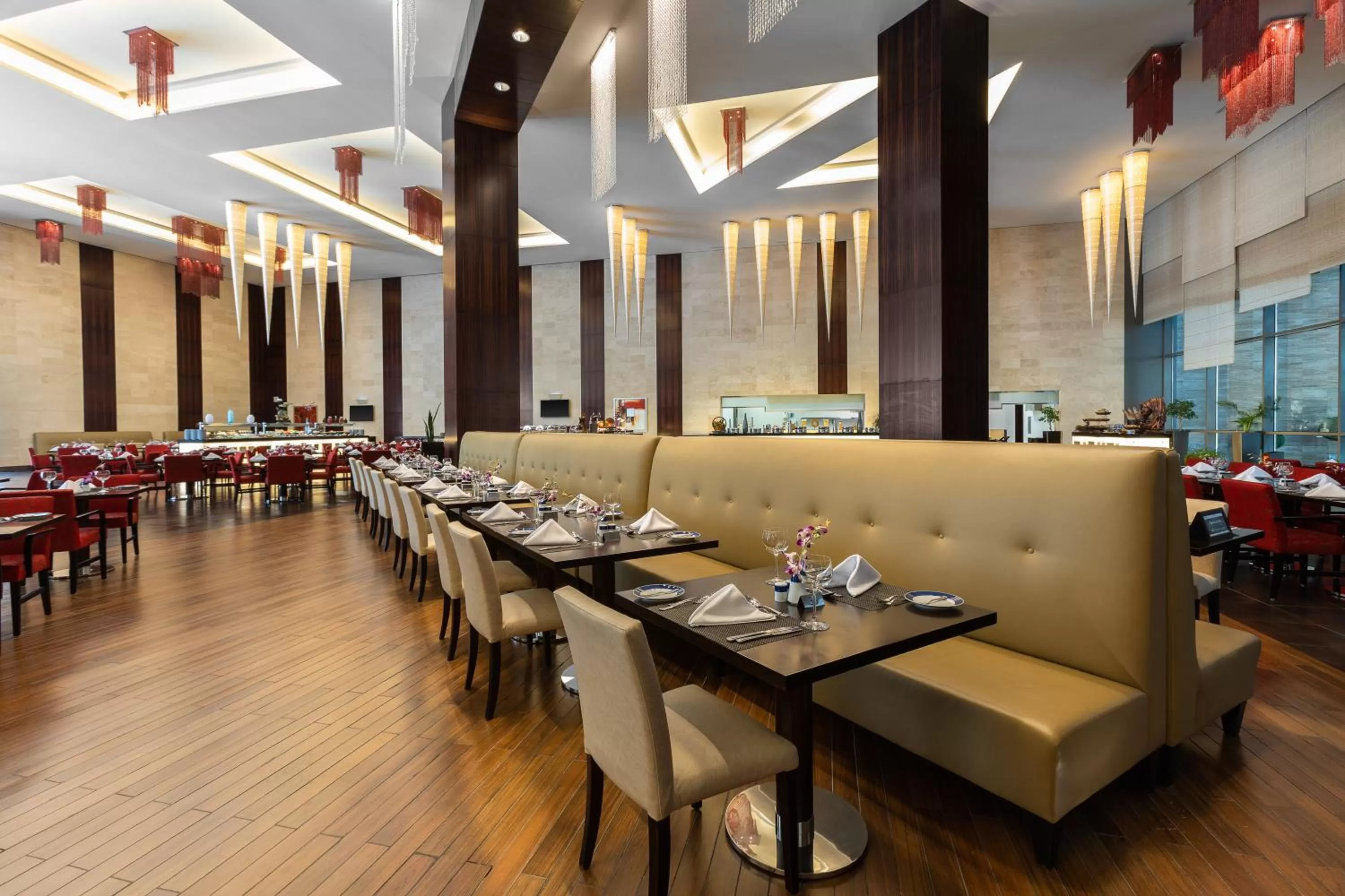 Restaurant/places to eat in Crowne Plaza Riyadh - RDC Hotel & Convention by IHG