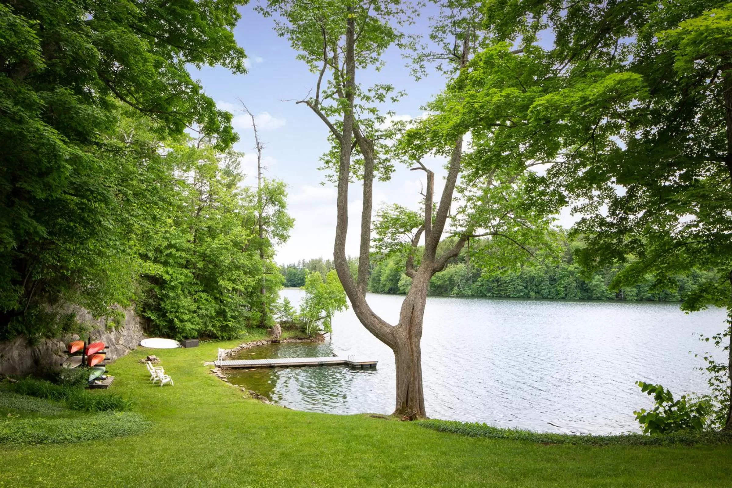 Natural landscape in Lakehouse Inn