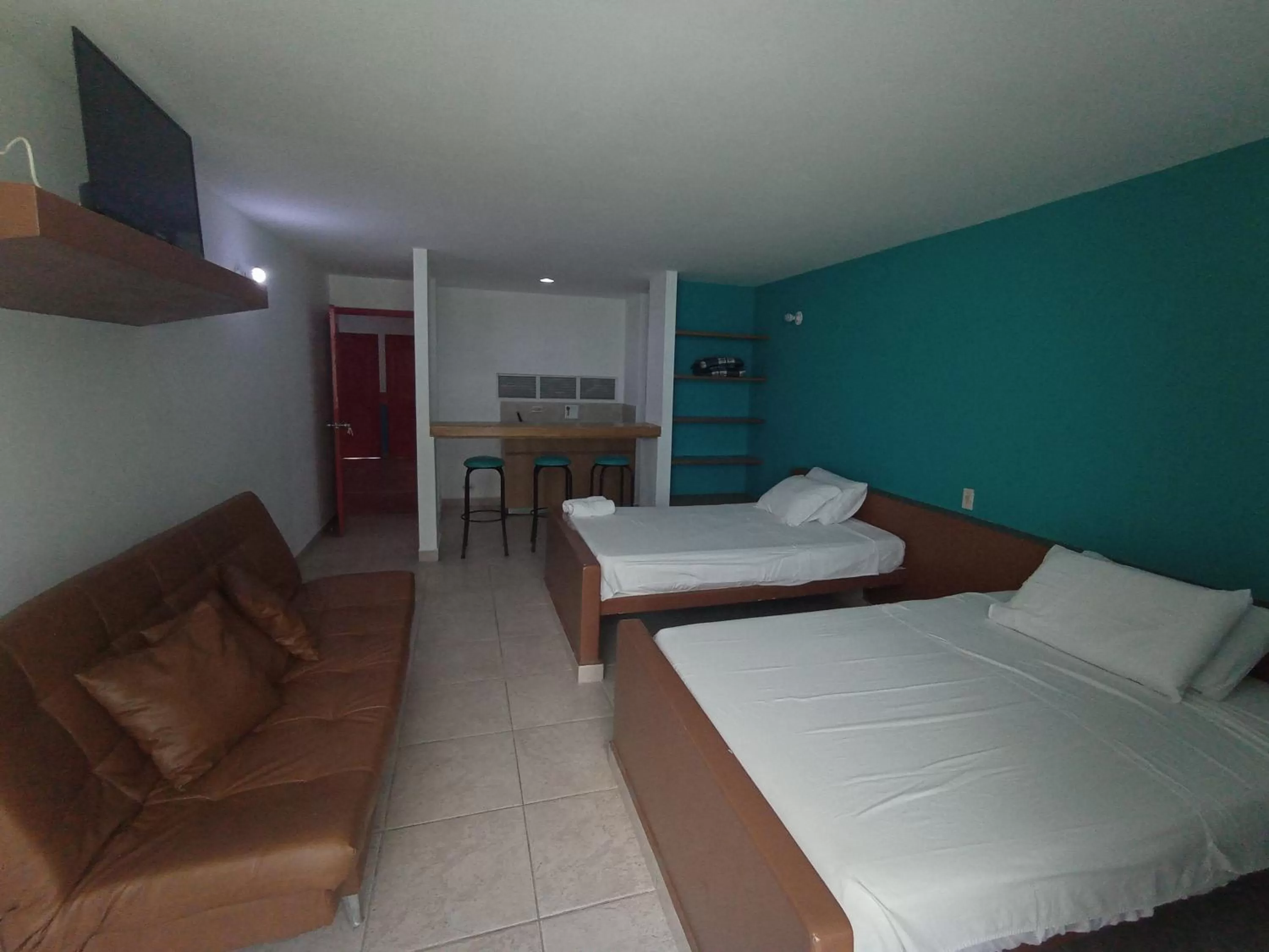 Photo of the whole room in Rio Escondido