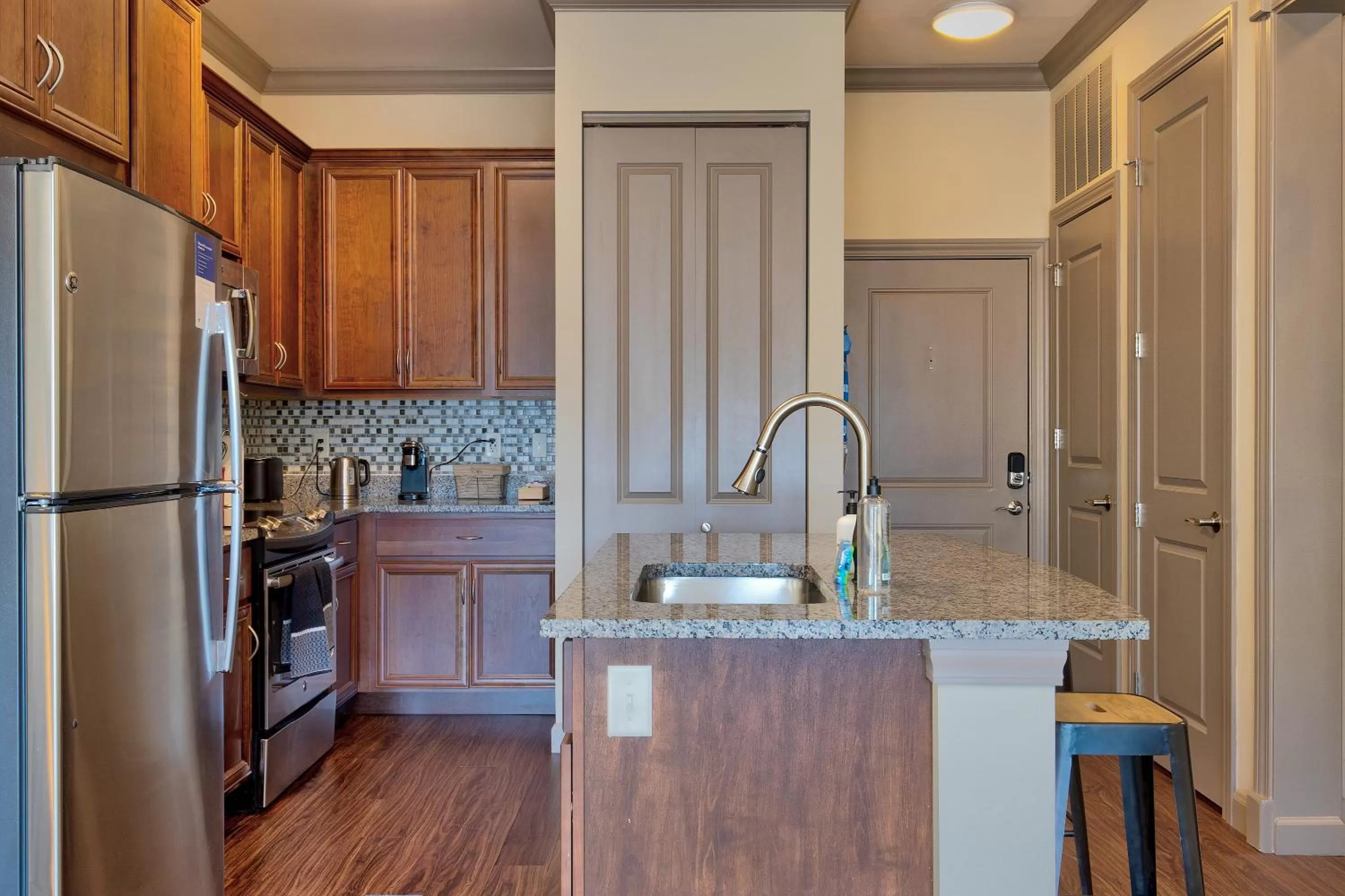 kitchen, Kitchen/Kitchenette in Kasa Central West End St Louis