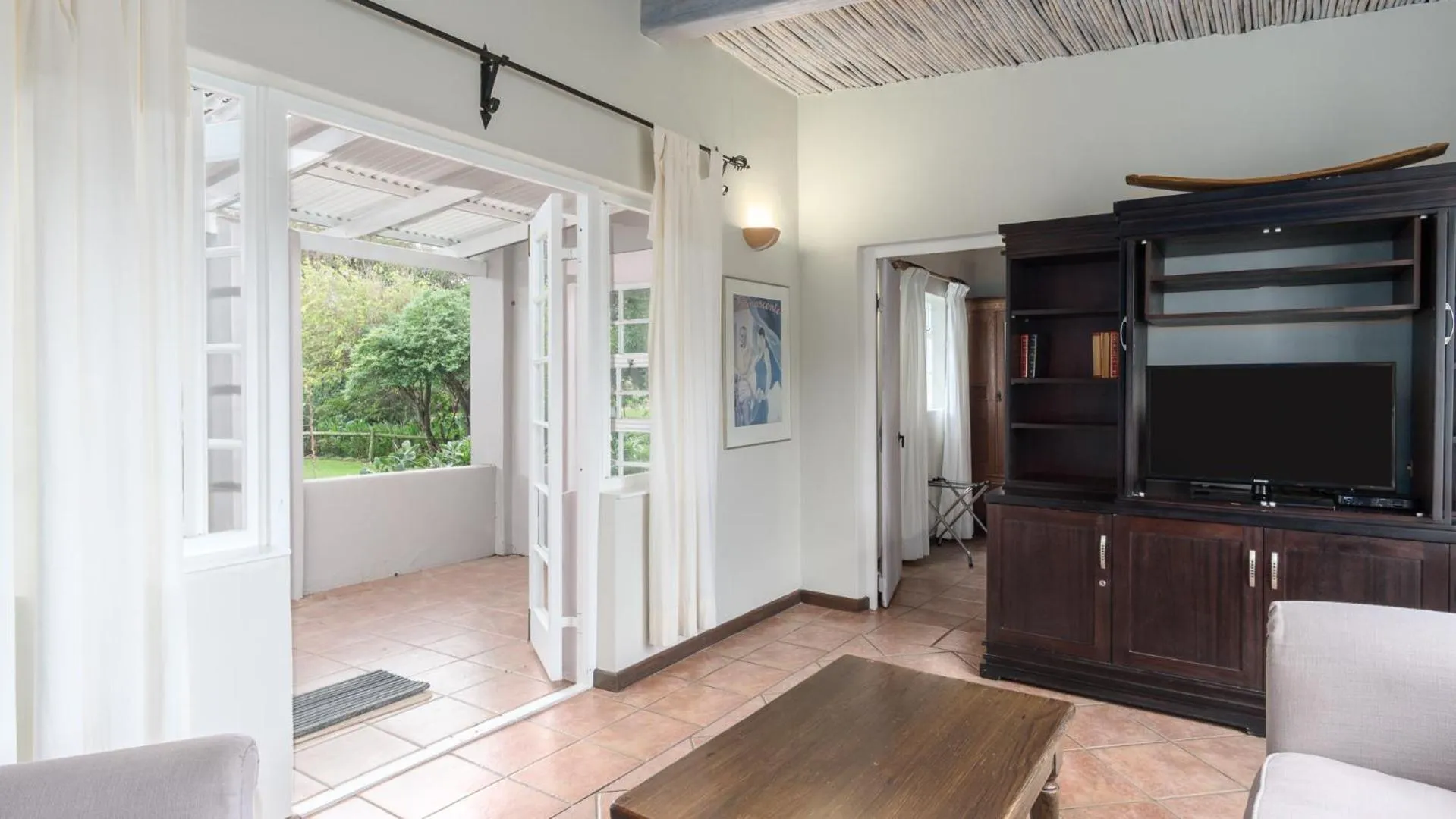 Living room in Blue Bay Lodge