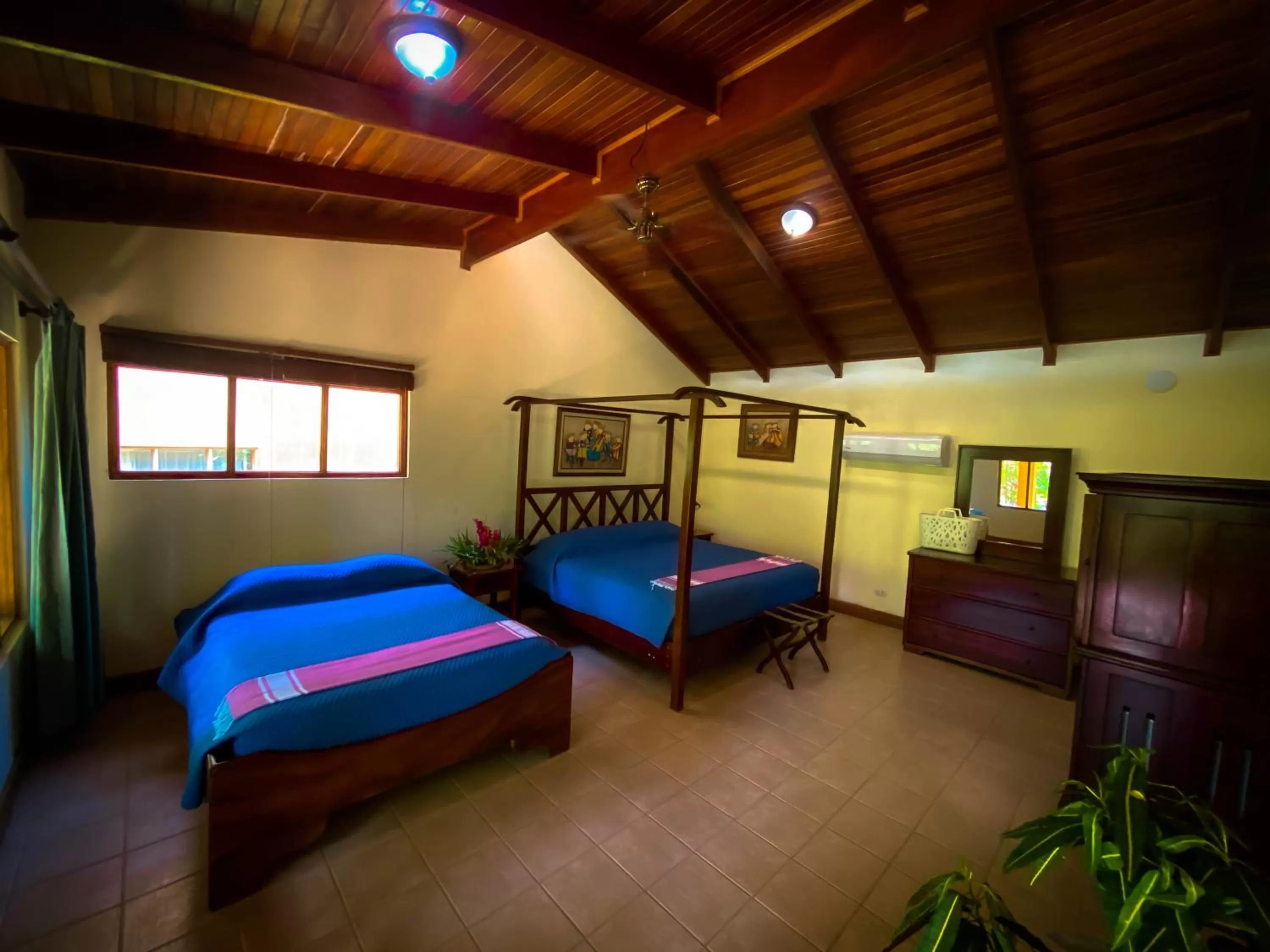 Photo of the whole room in Jaco Hotel DoceLunas